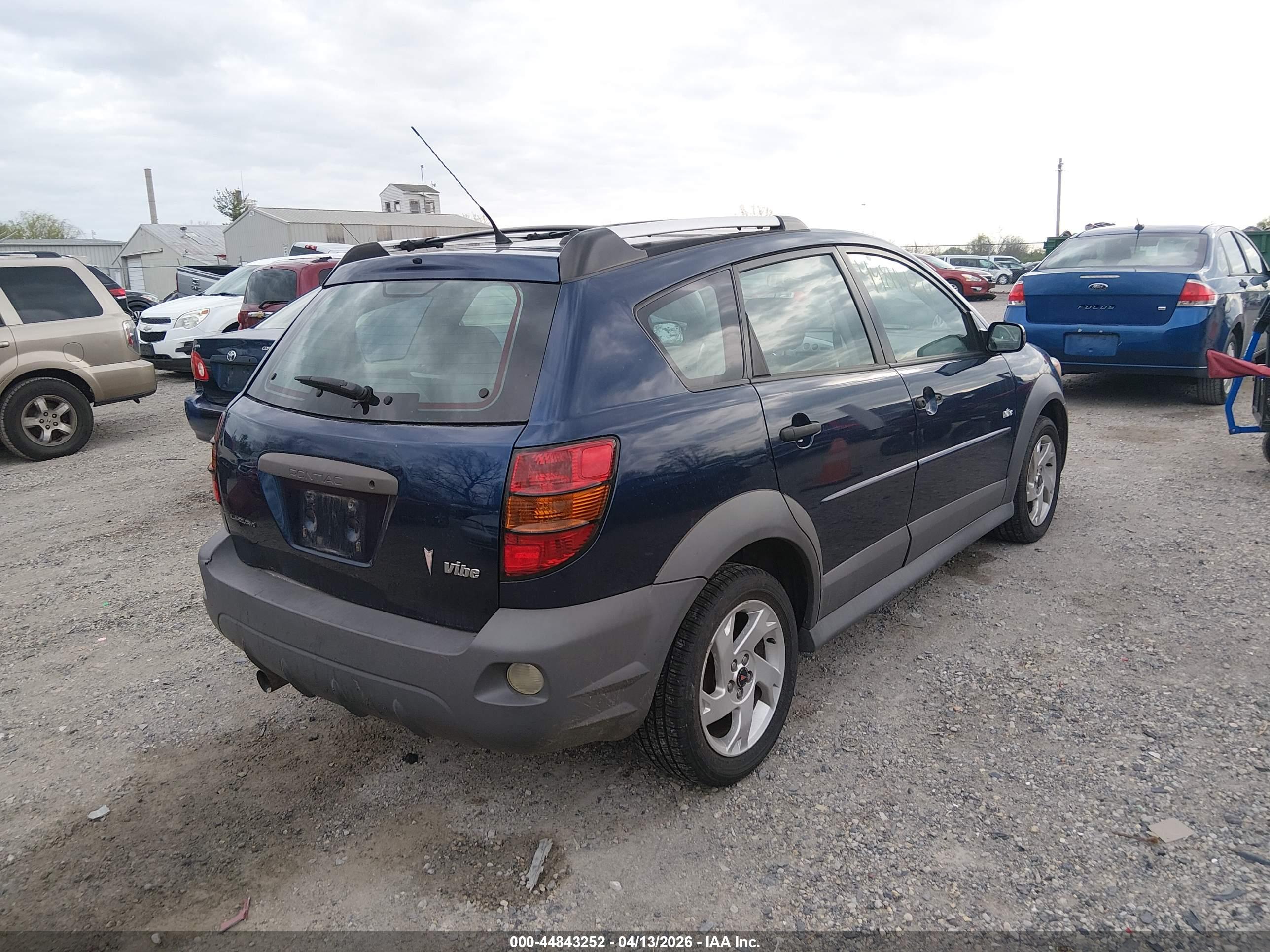 PONTIAC VIBE image 4