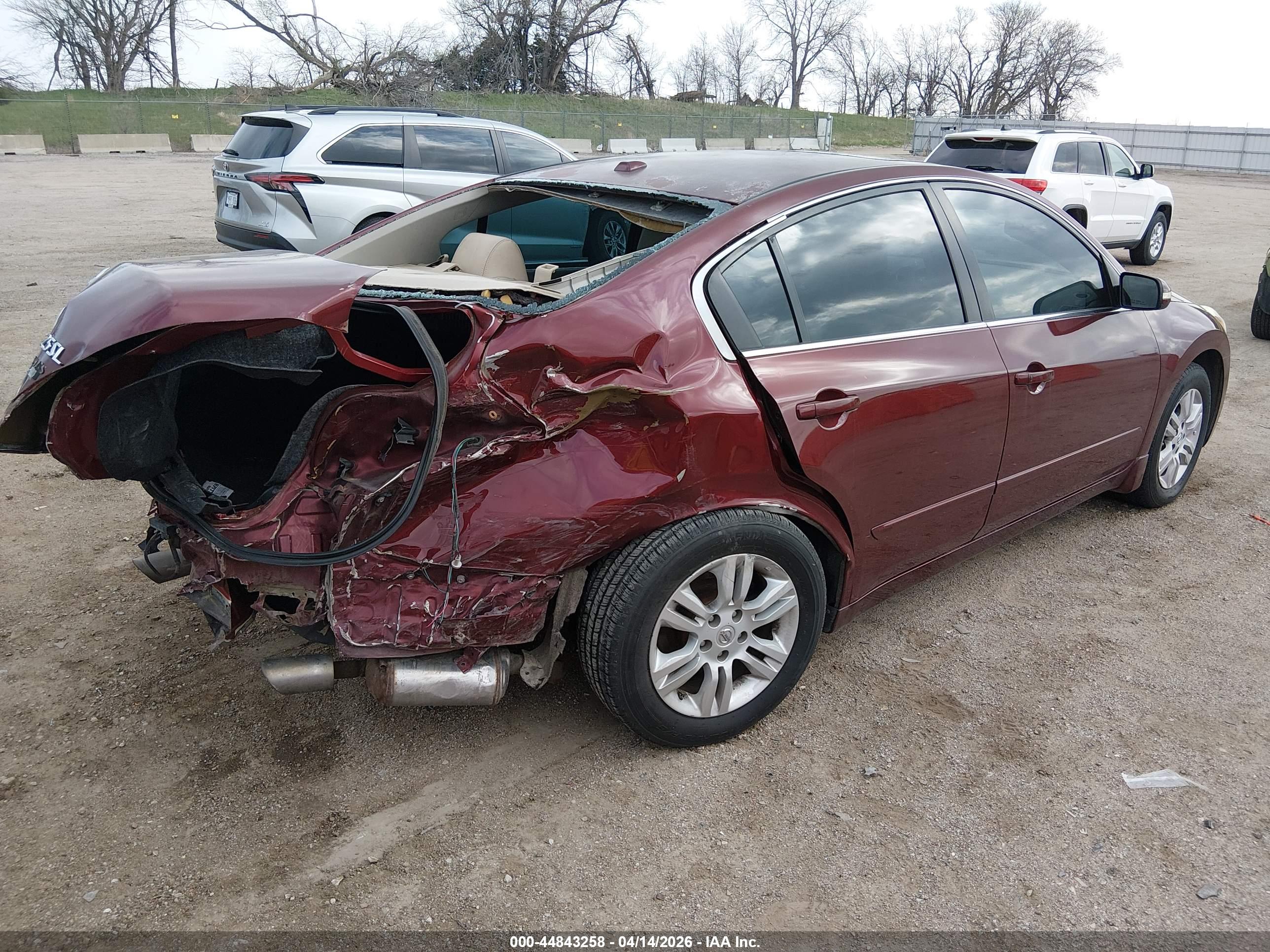 NISSAN ALTIMA image 4