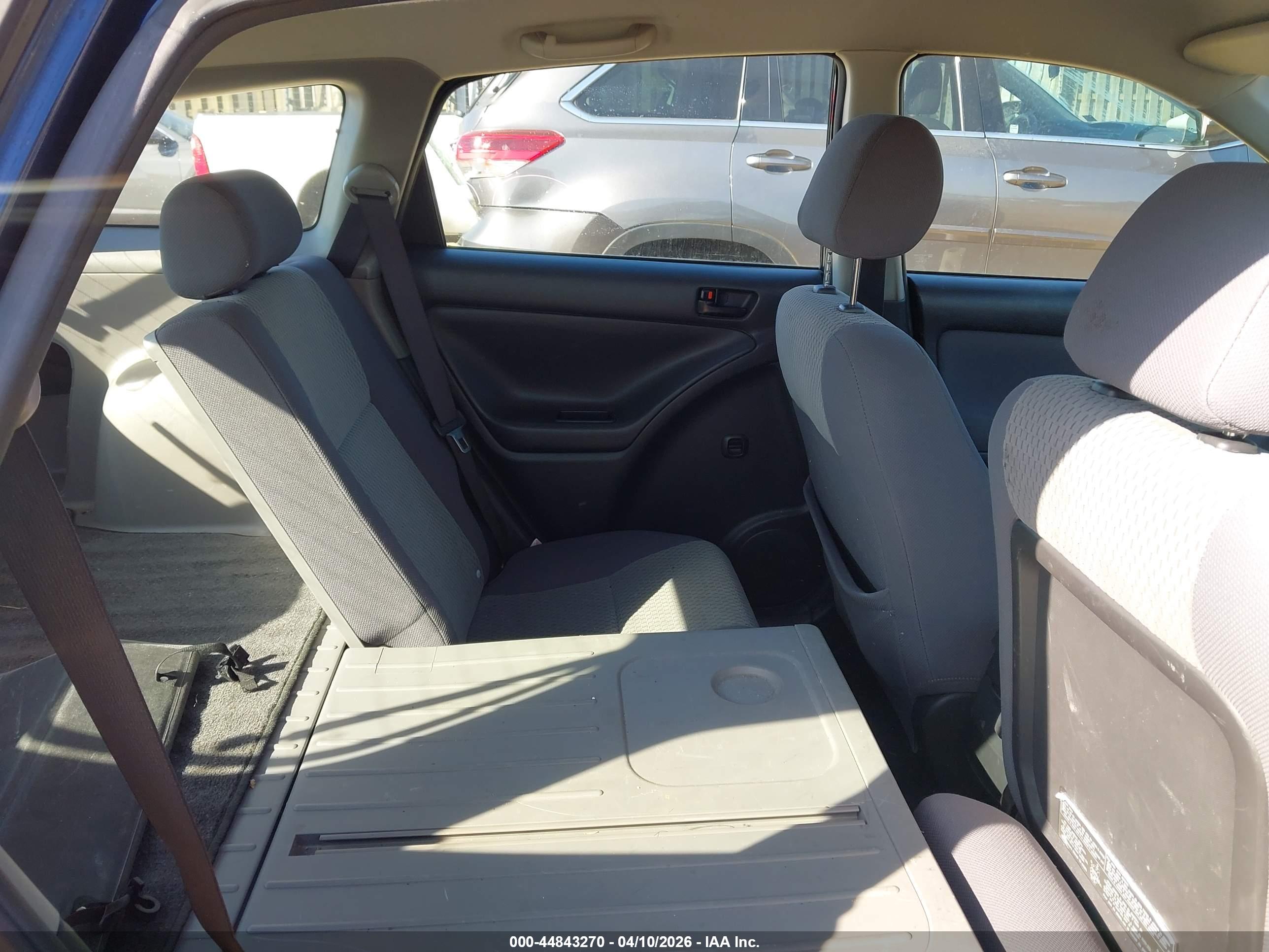 TOYOTA MATRIX image 8