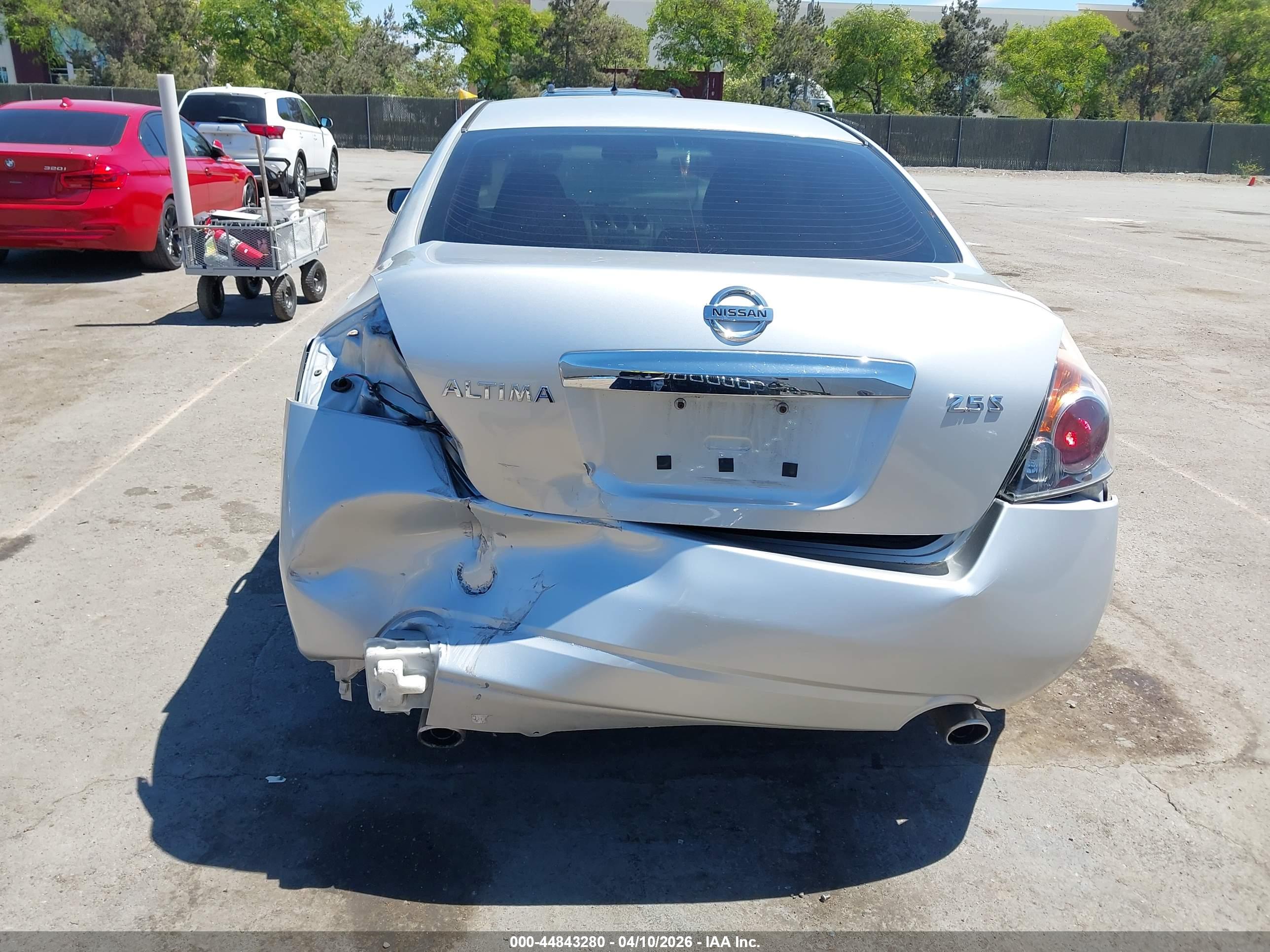 NISSAN ALTIMA image 6