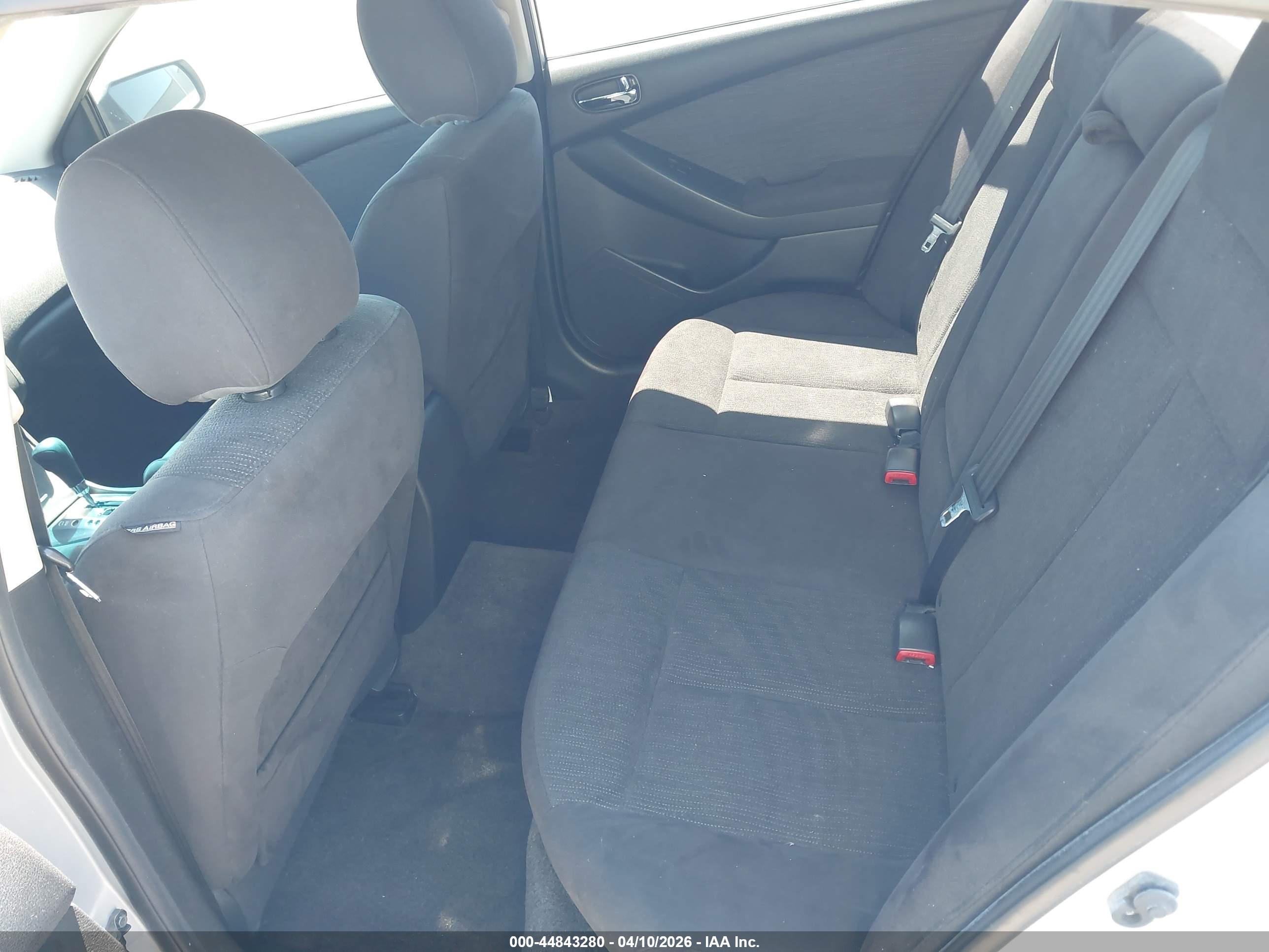 NISSAN ALTIMA image 8