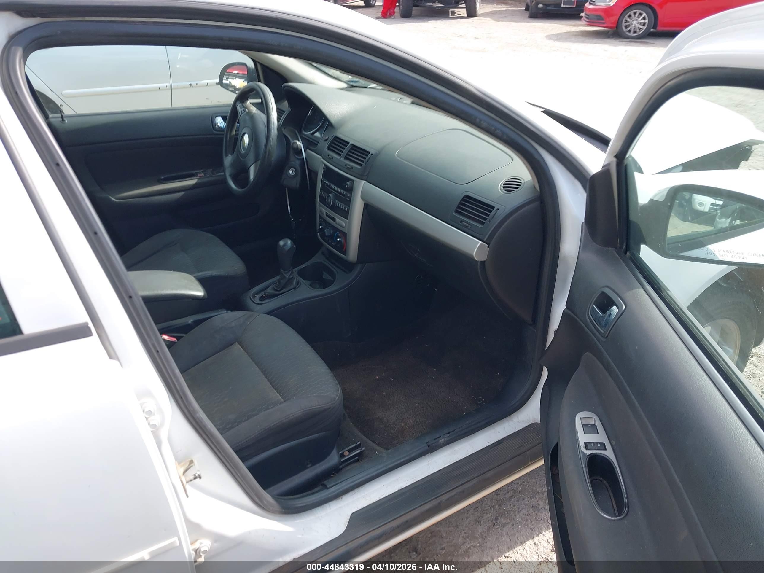 CHEVROLET COBALT image 5