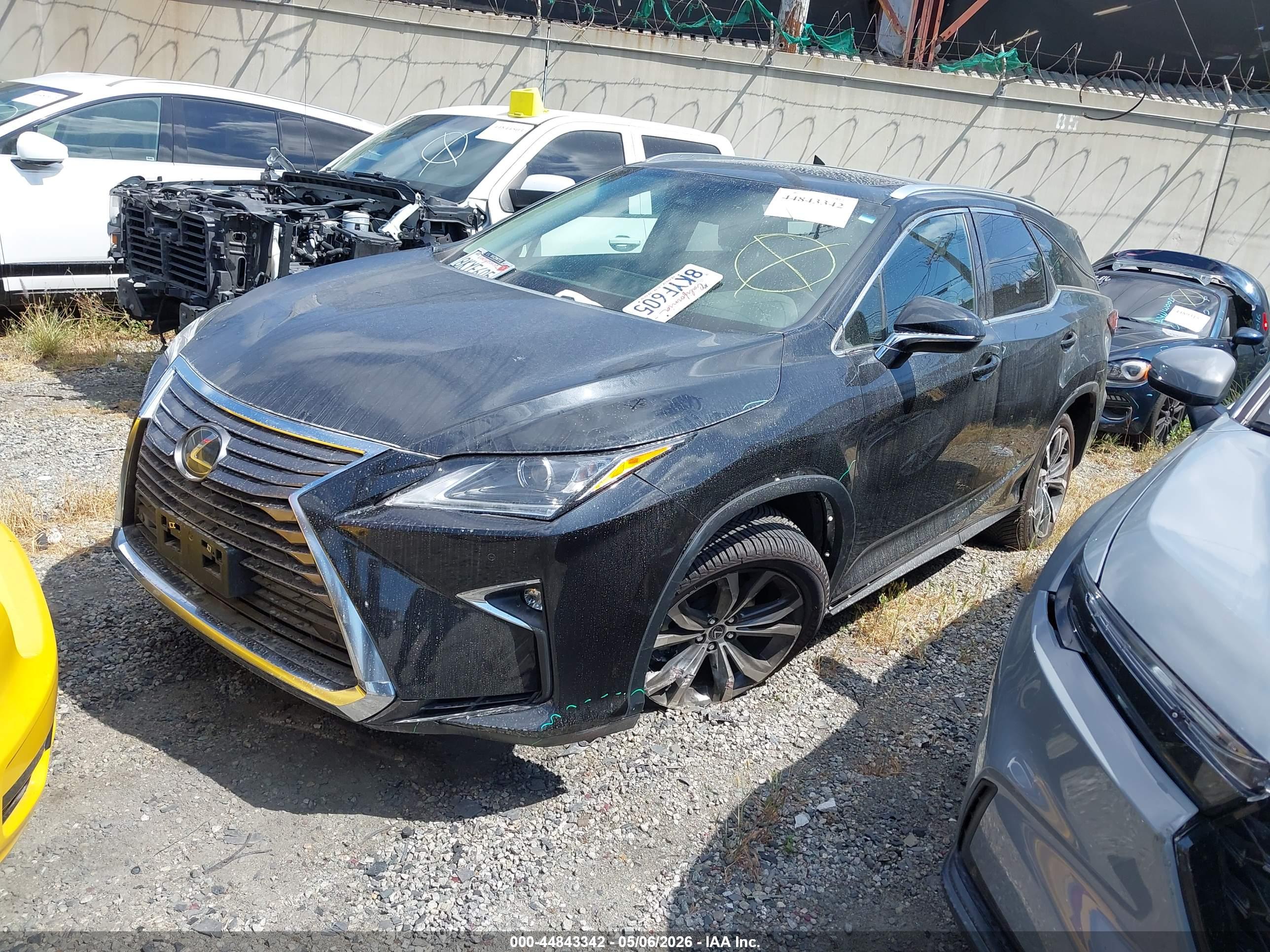 LEXUS RX image 2