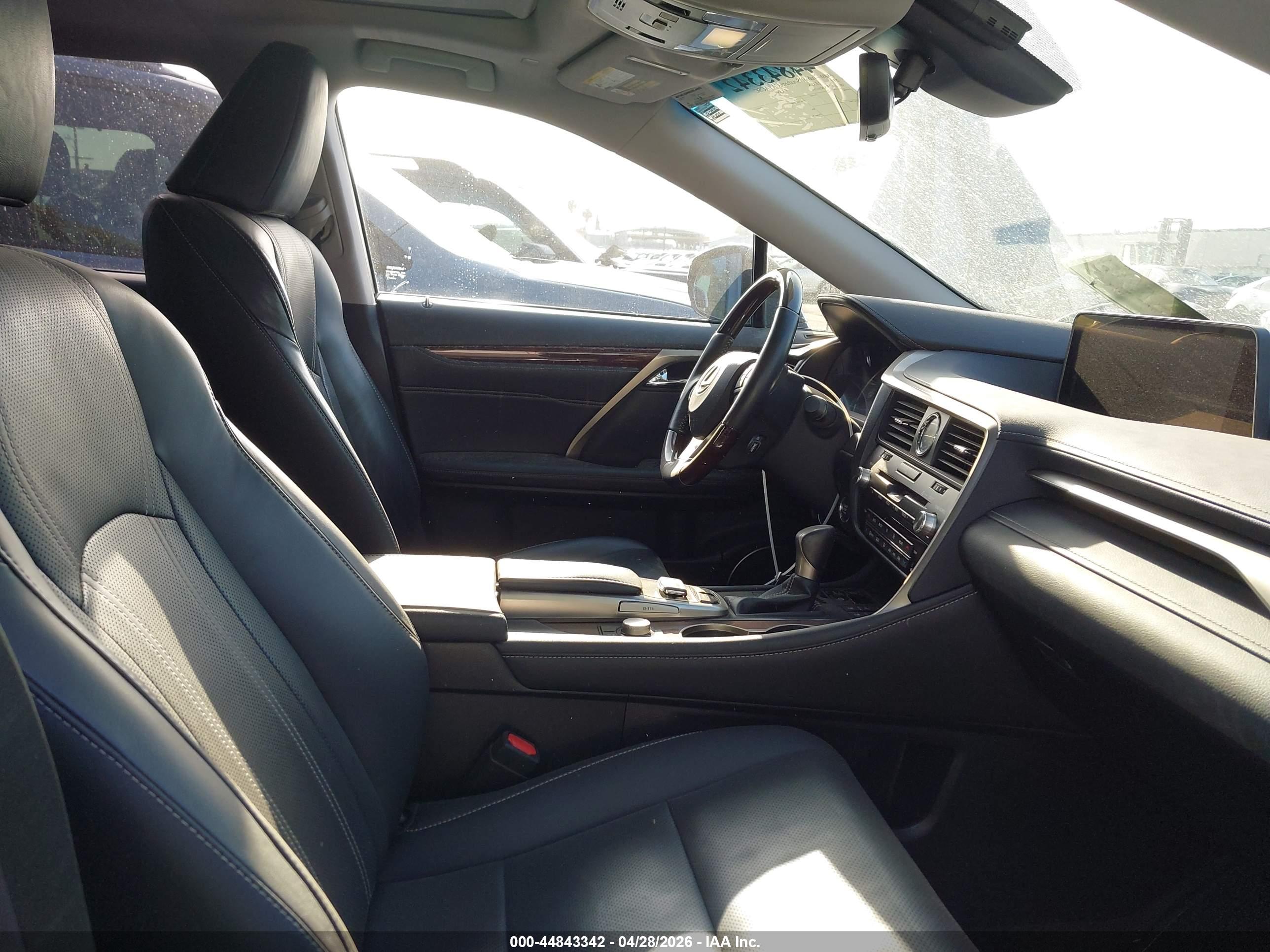 LEXUS RX image 5