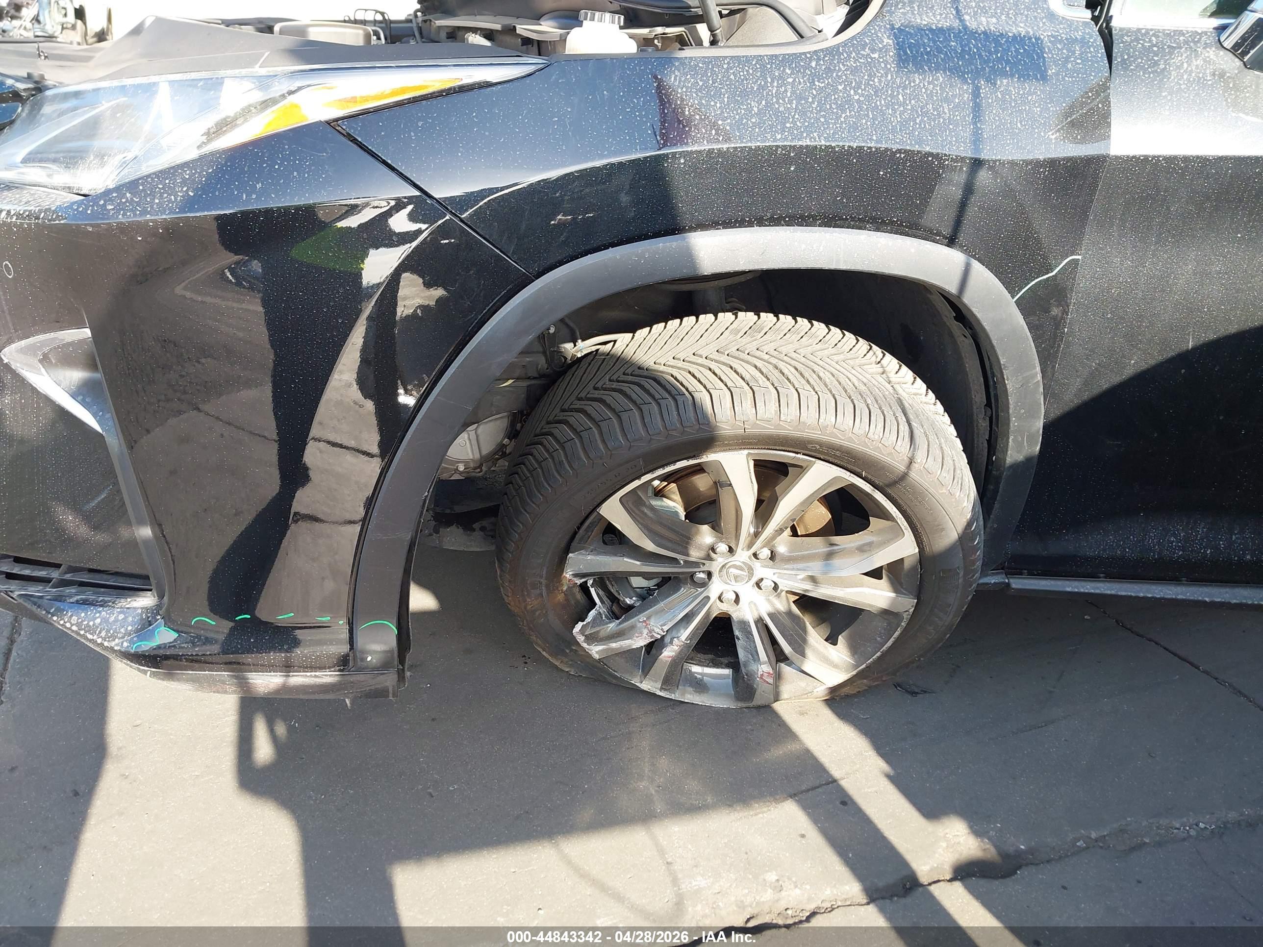 LEXUS RX image 6