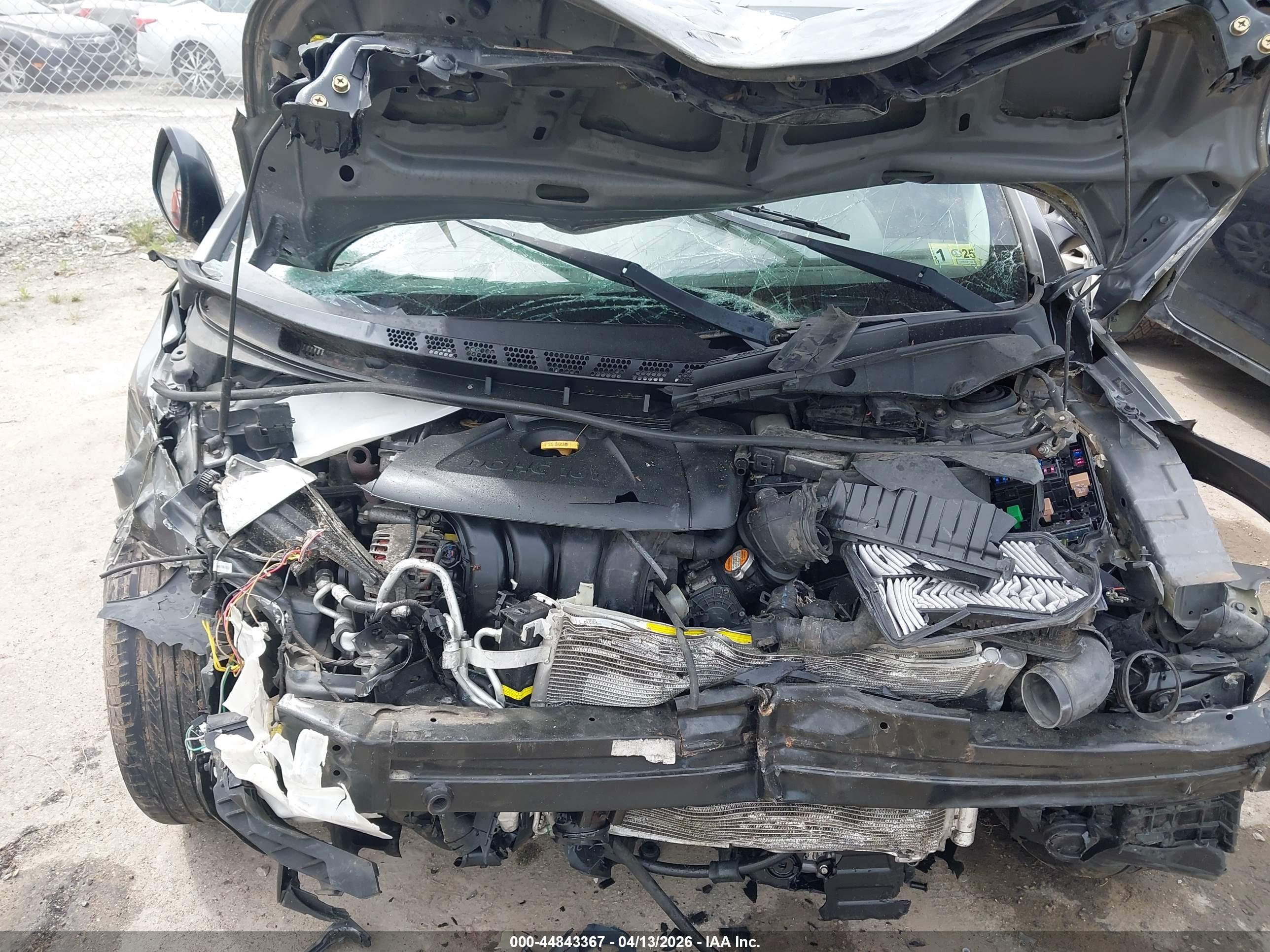 HYUNDAI ELANTRA image 10