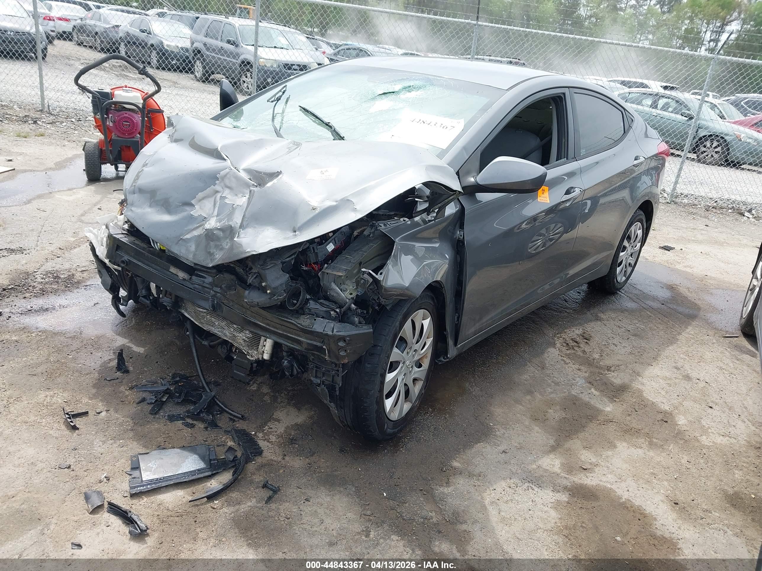 HYUNDAI ELANTRA image 2