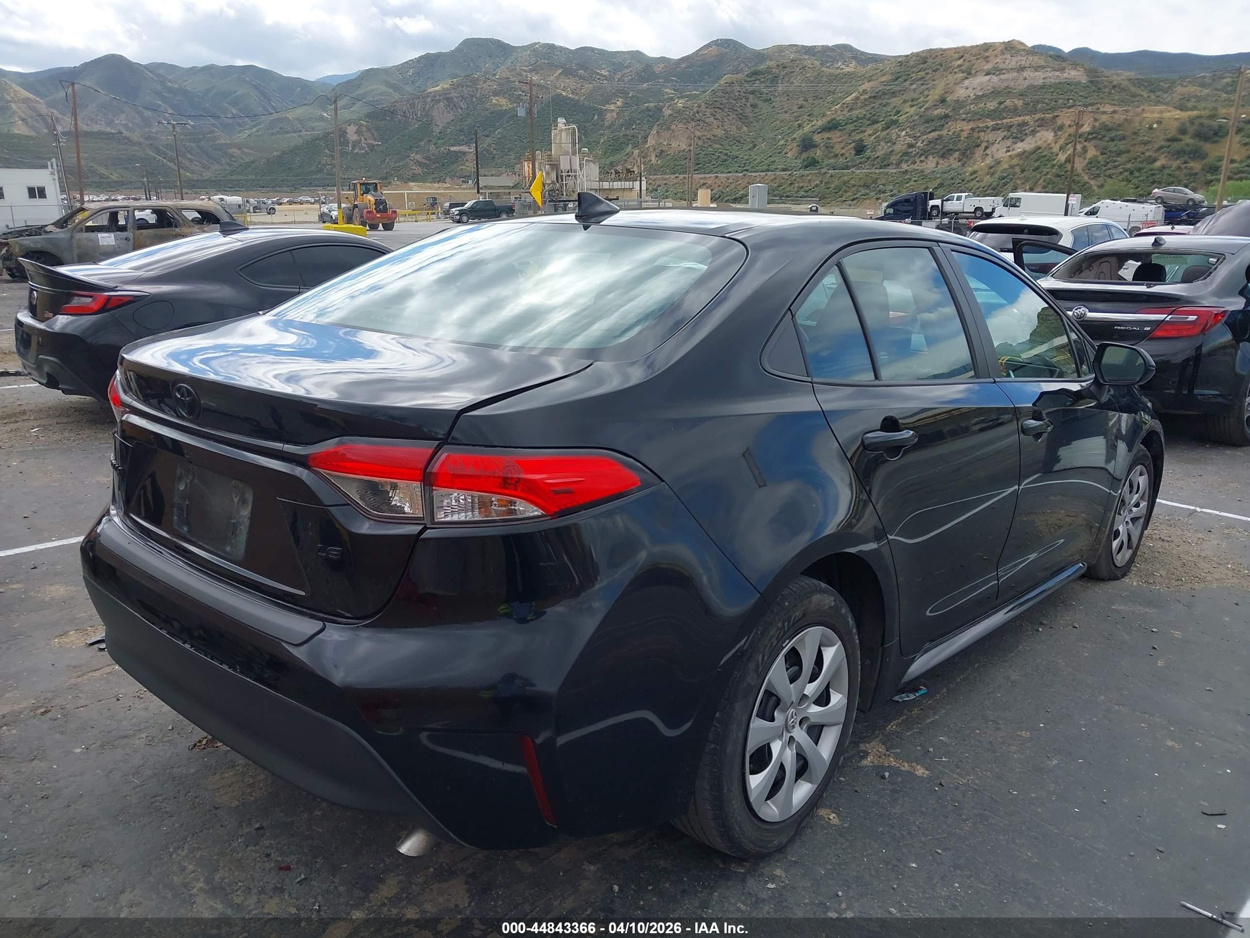 TOYOTA COROLLA image 4
