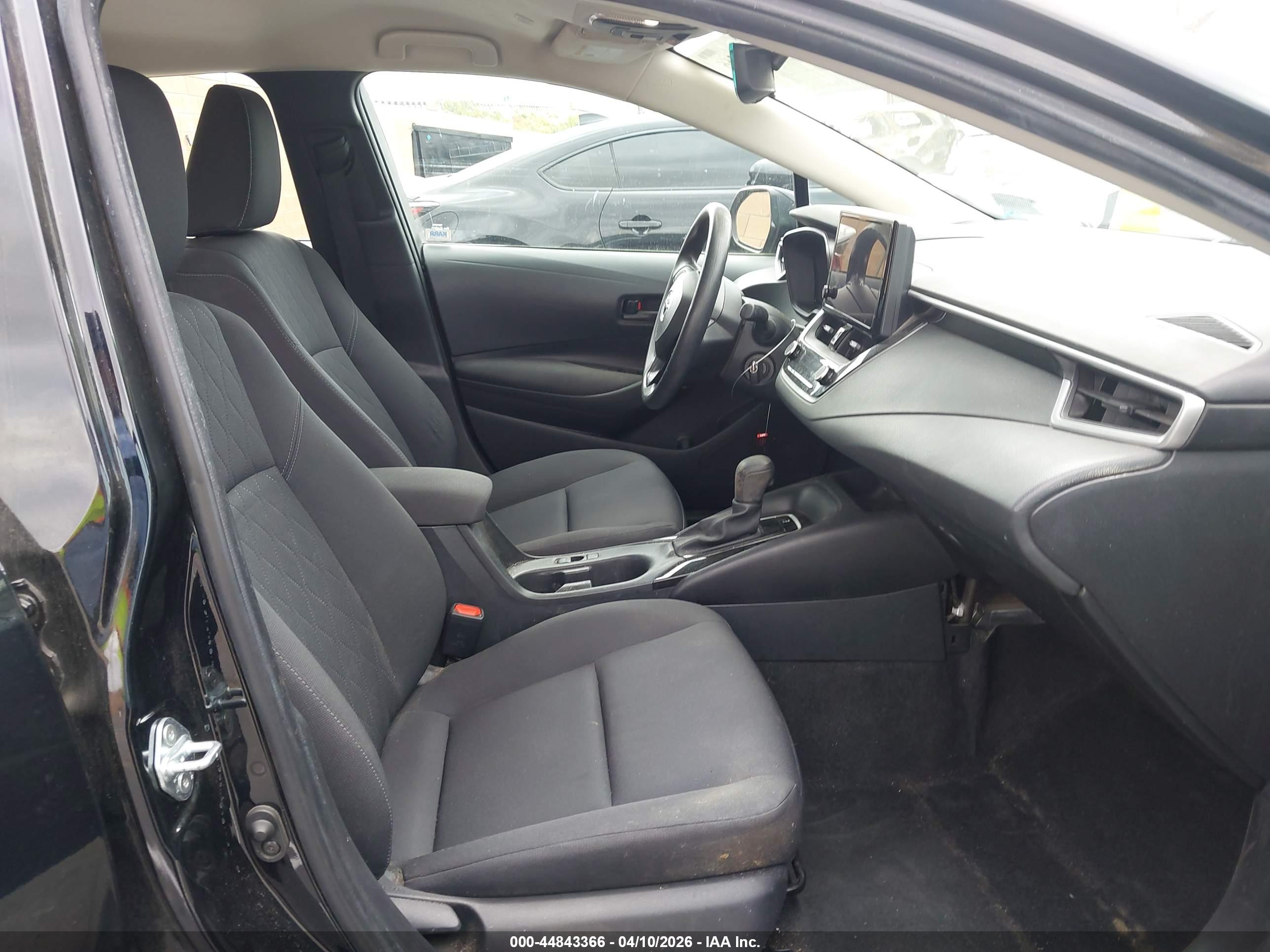 TOYOTA COROLLA image 5