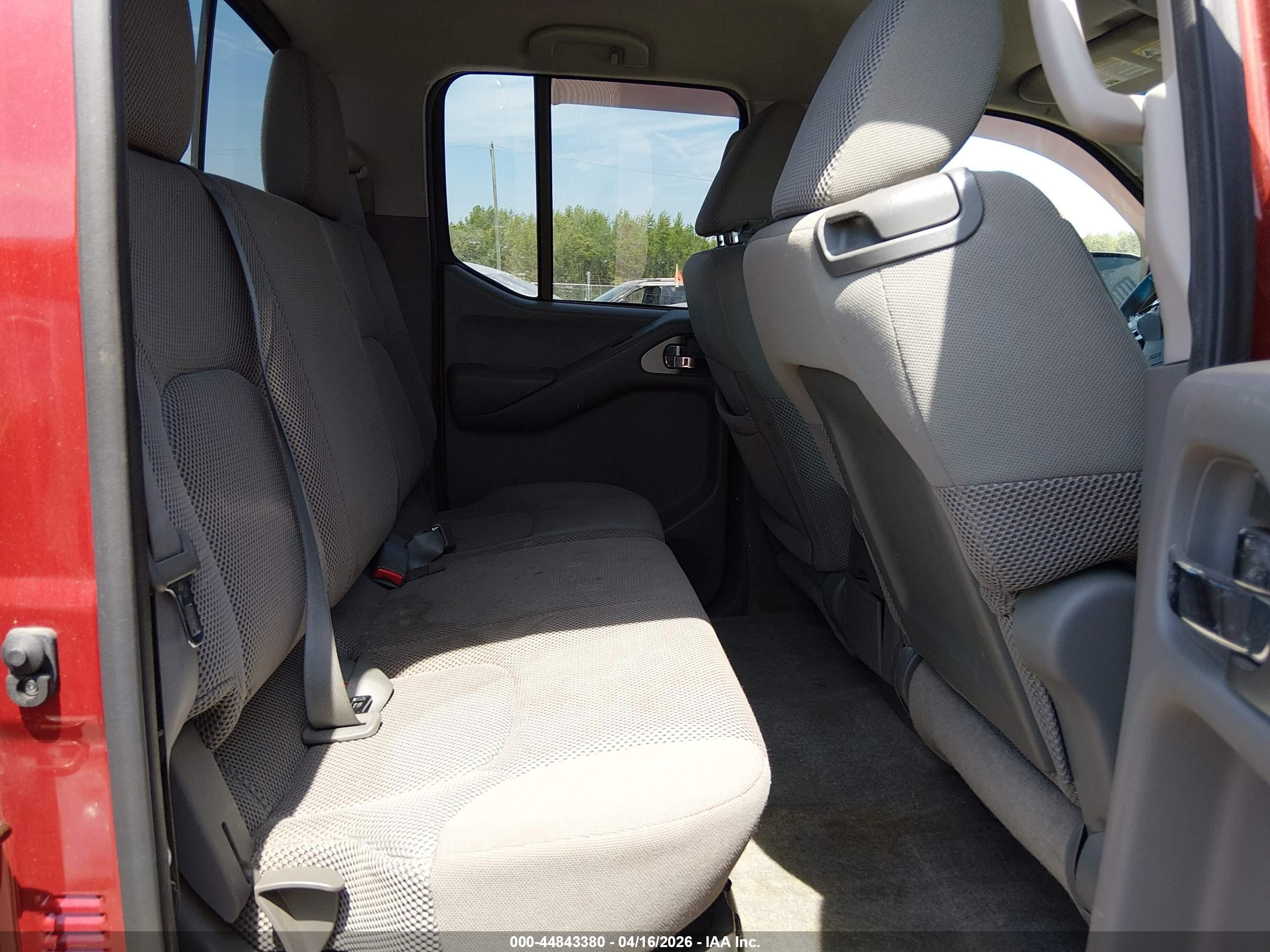 NISSAN FRONTIER image 8