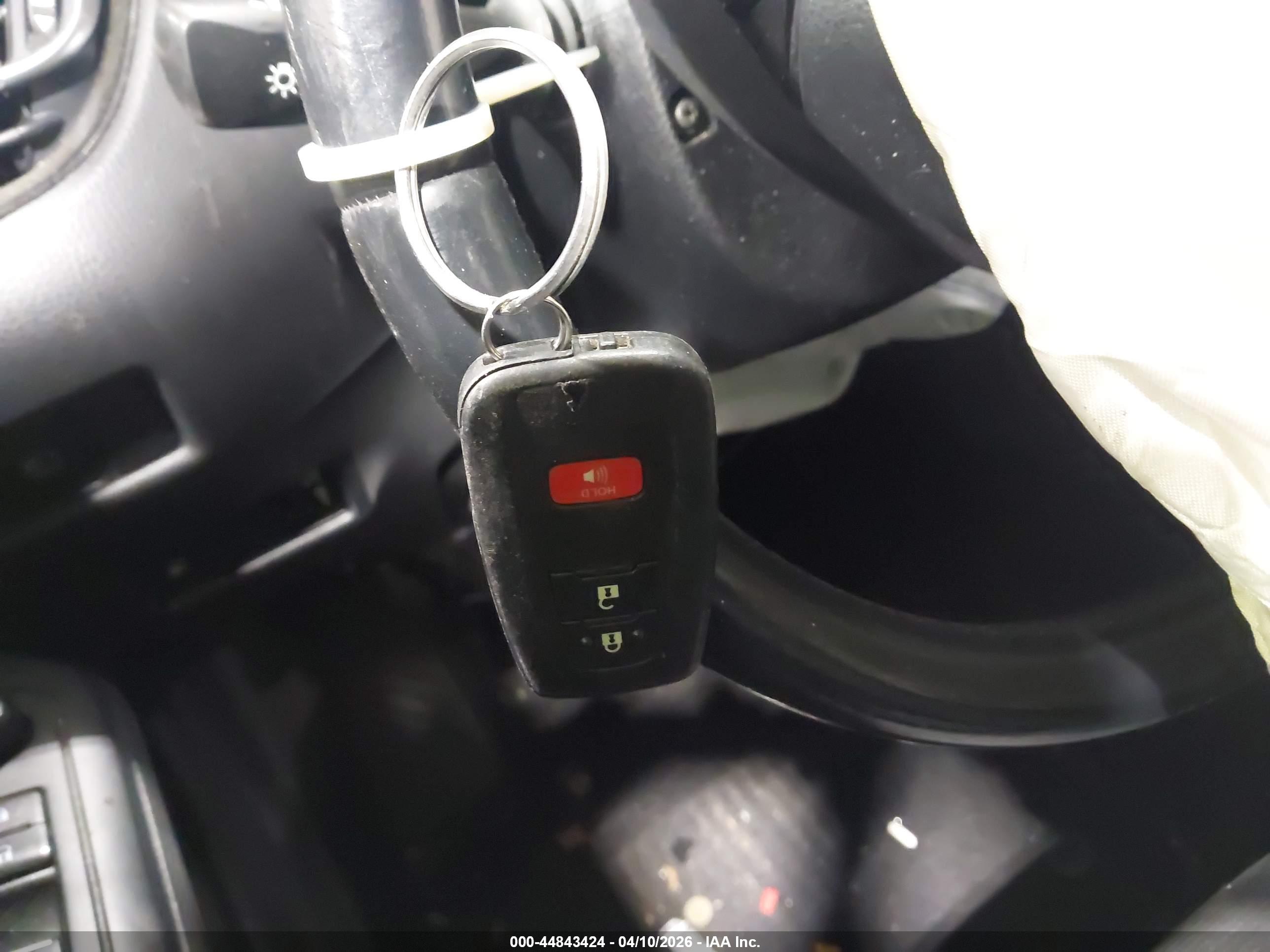 TOYOTA C-HR image 11