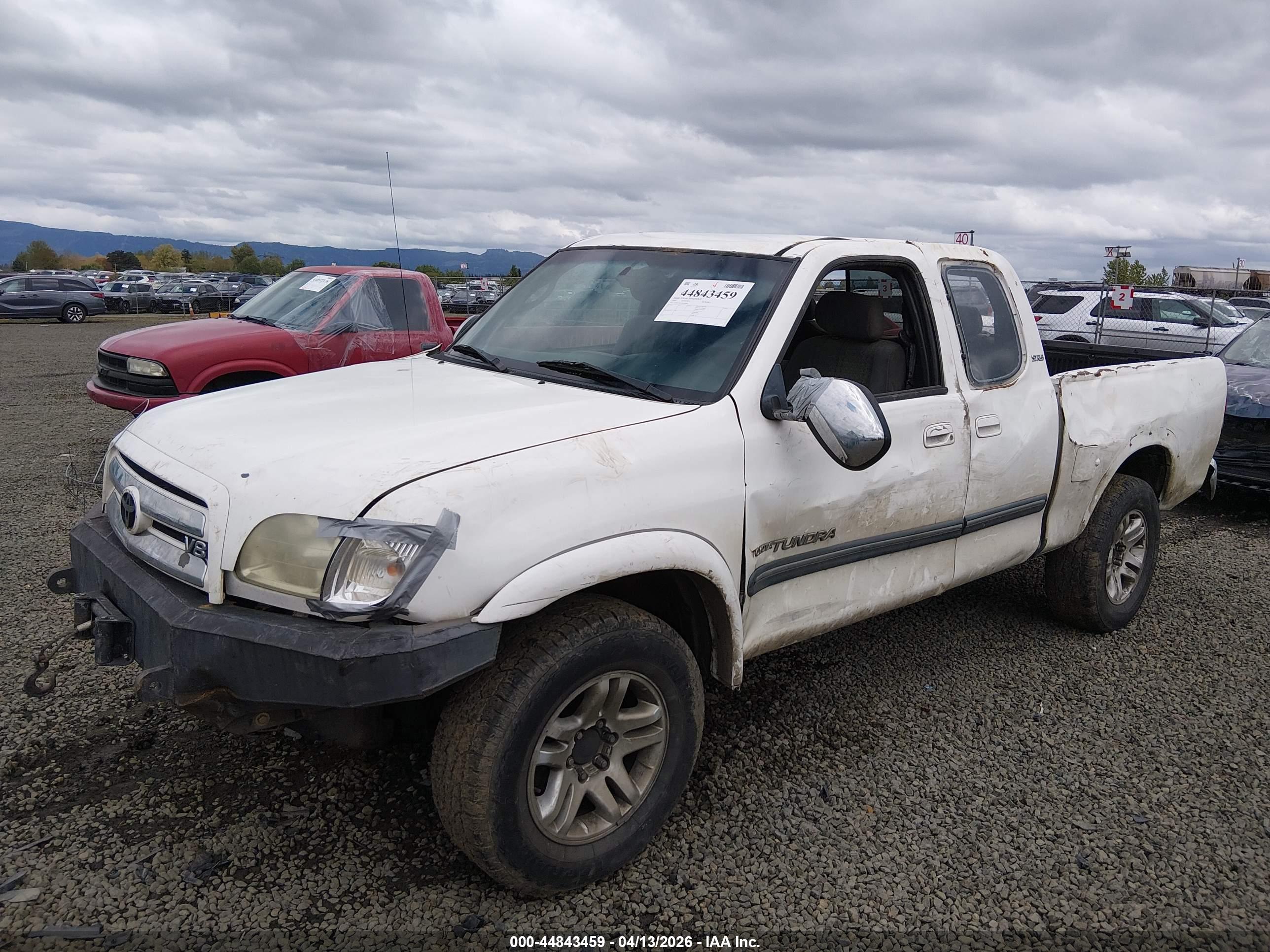 TOYOTA TUNDRA image 2