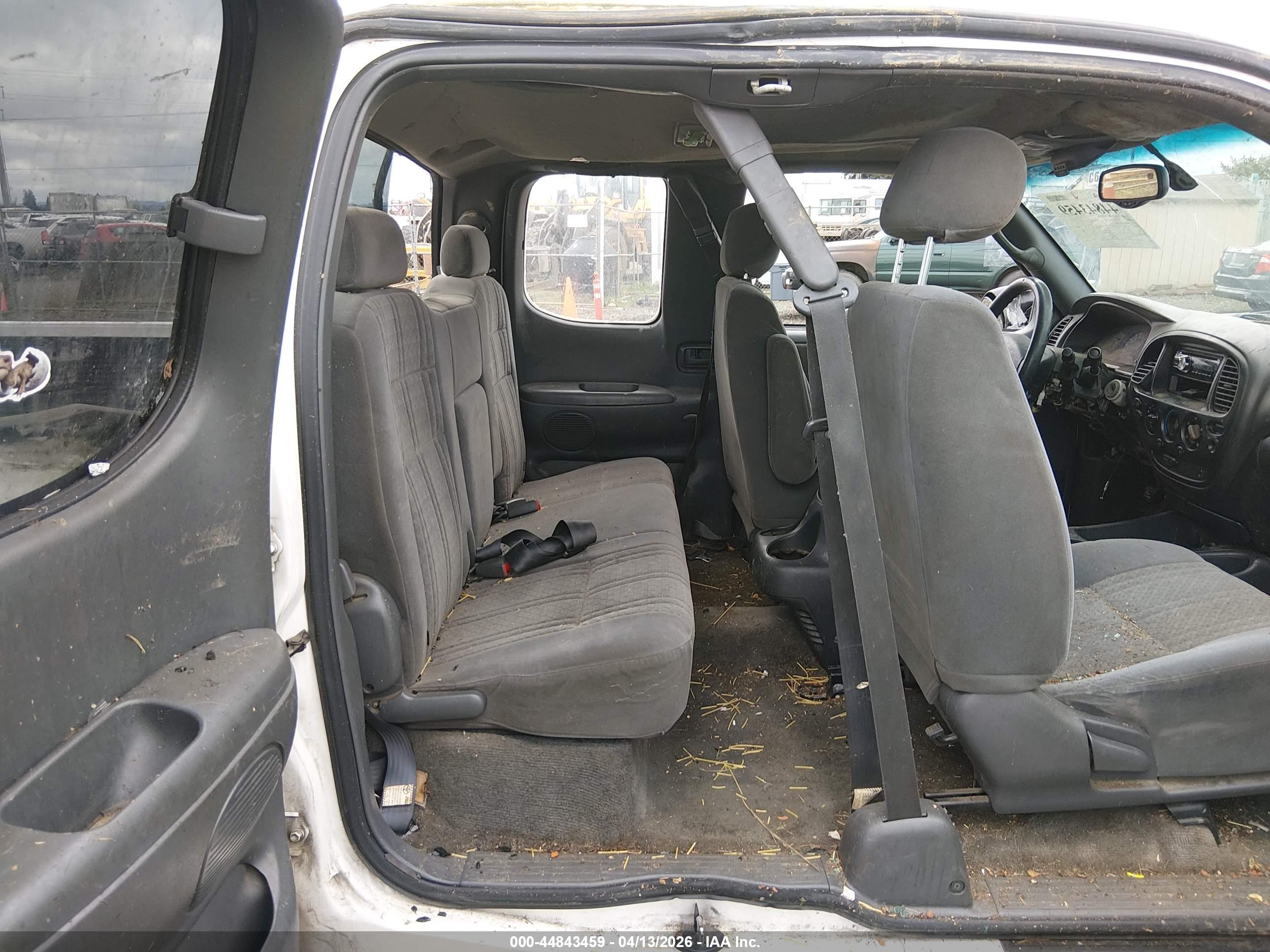 TOYOTA TUNDRA image 8