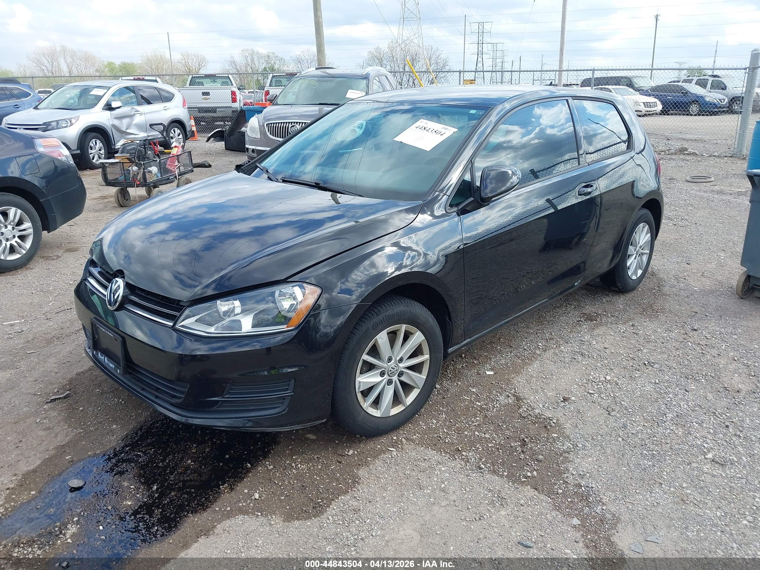 VOLKSWAGEN GOLF image 2