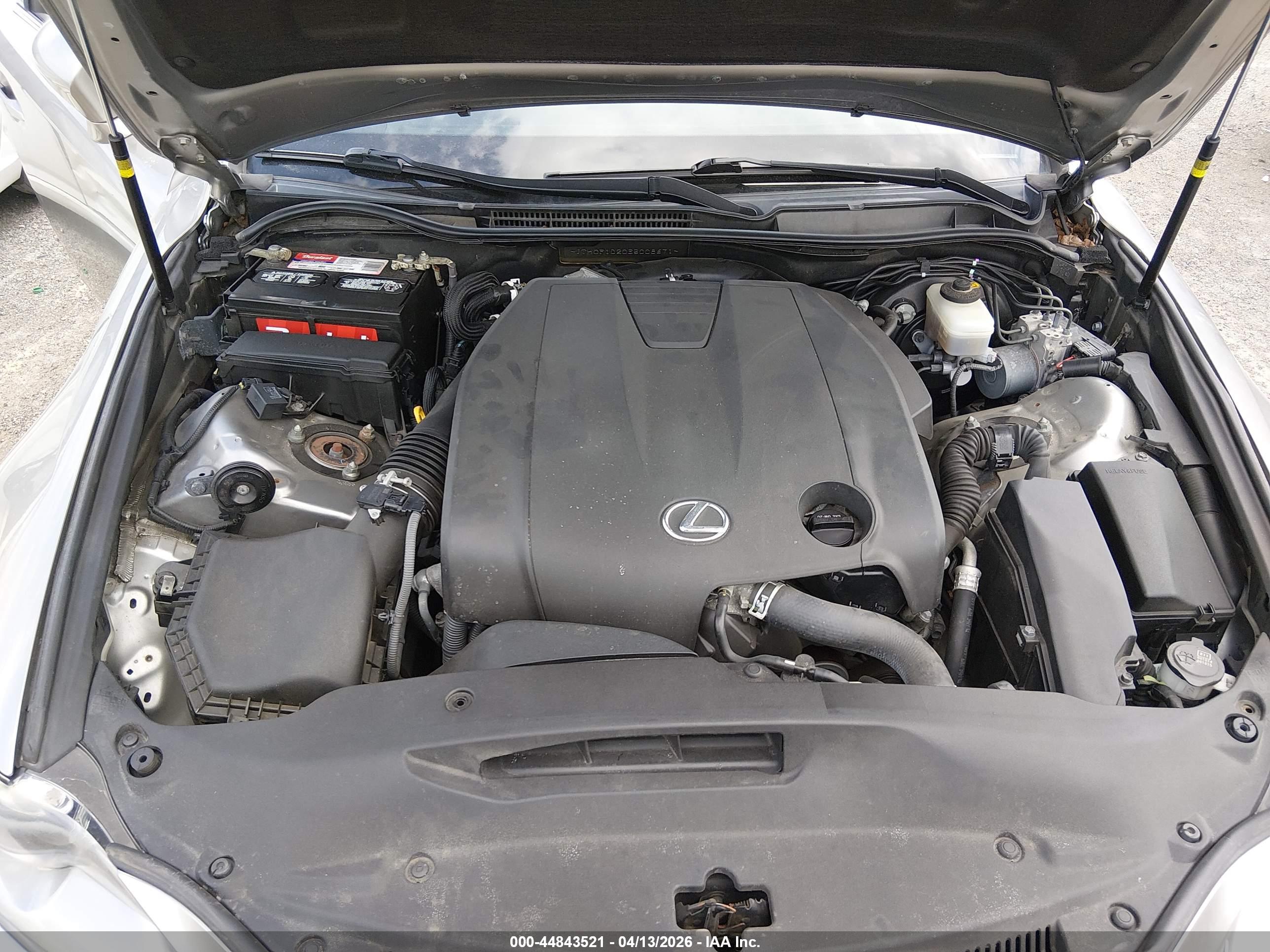 LEXUS IS image 10