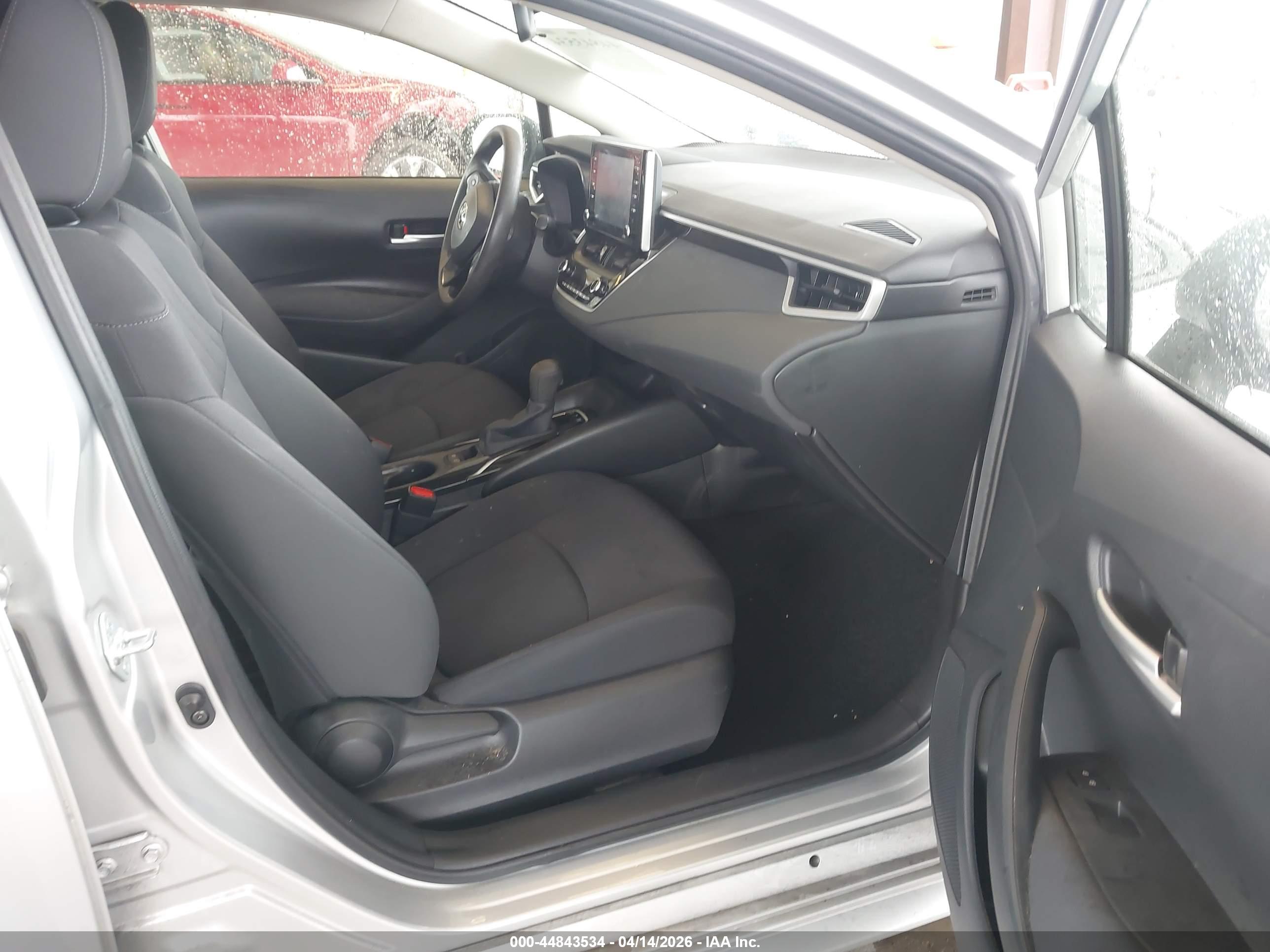 TOYOTA COROLLA image 5