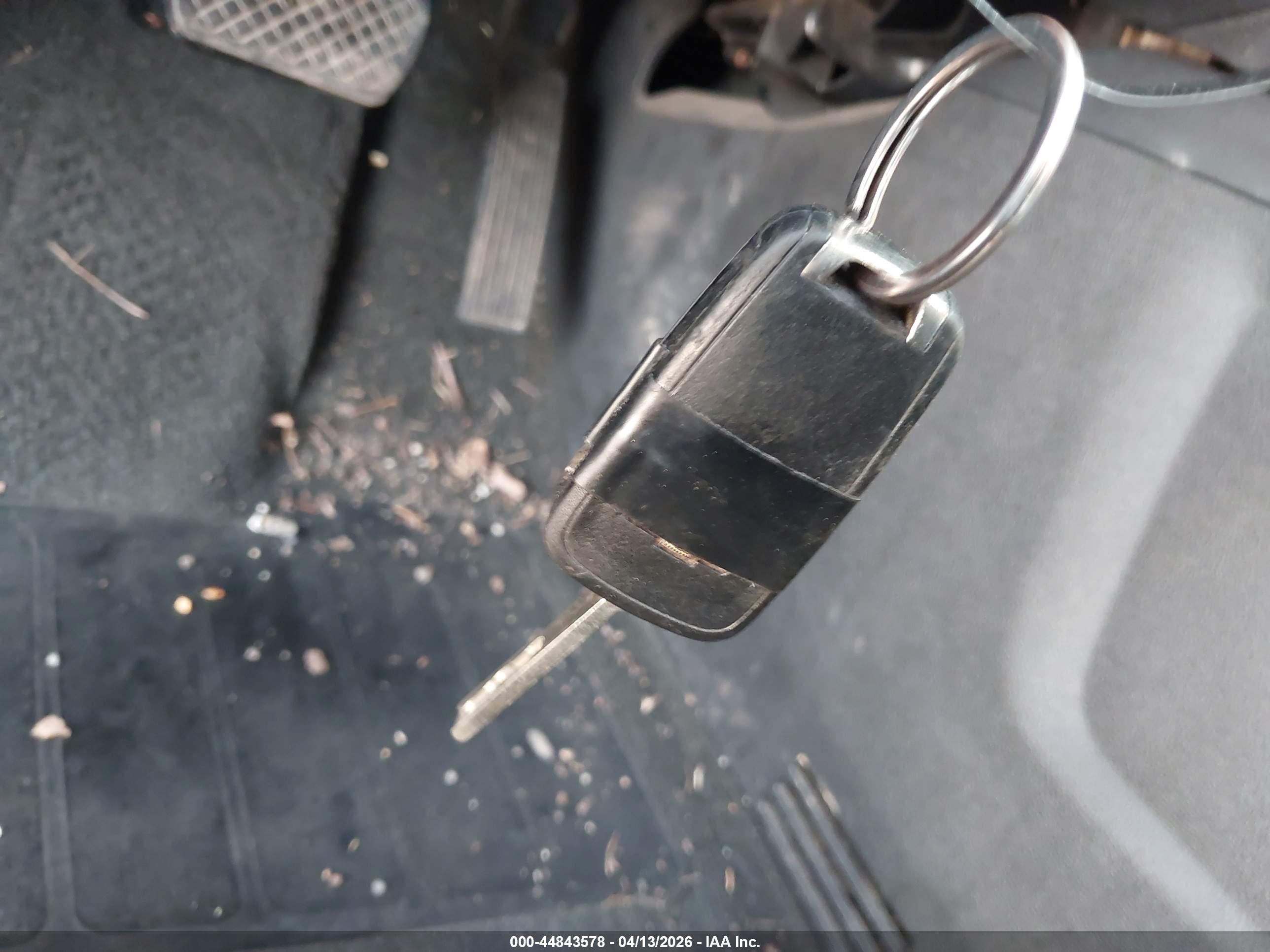 CHEVROLET EQUINOX image 11