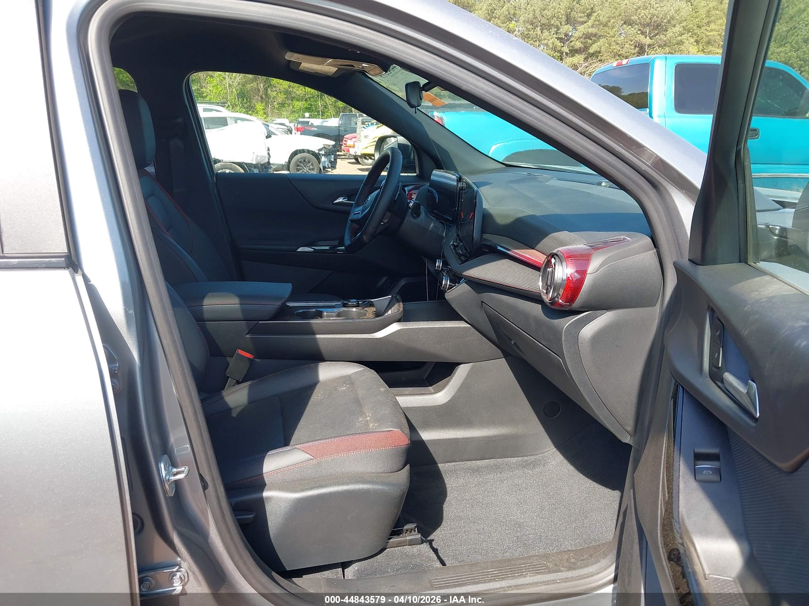 CHEVROLET EQUINOX image 5