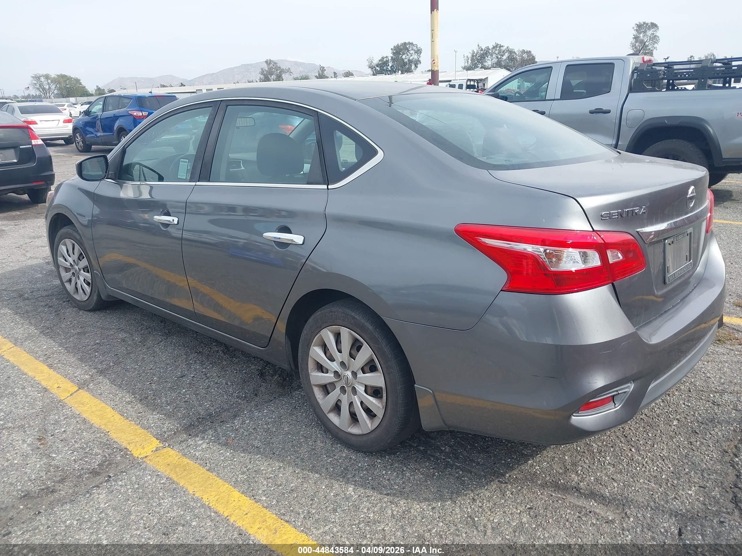 NISSAN SENTRA image 3