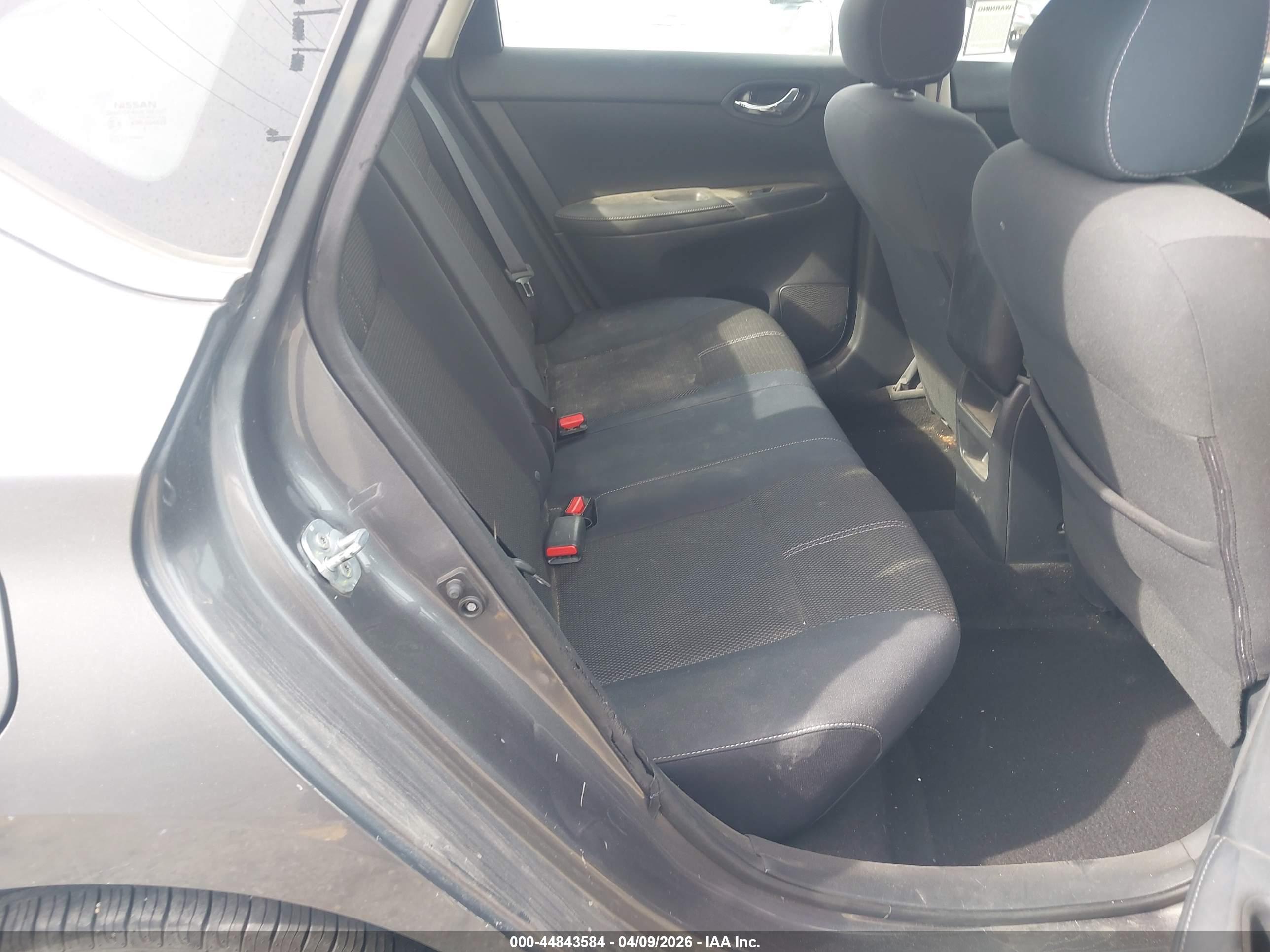 NISSAN SENTRA image 8