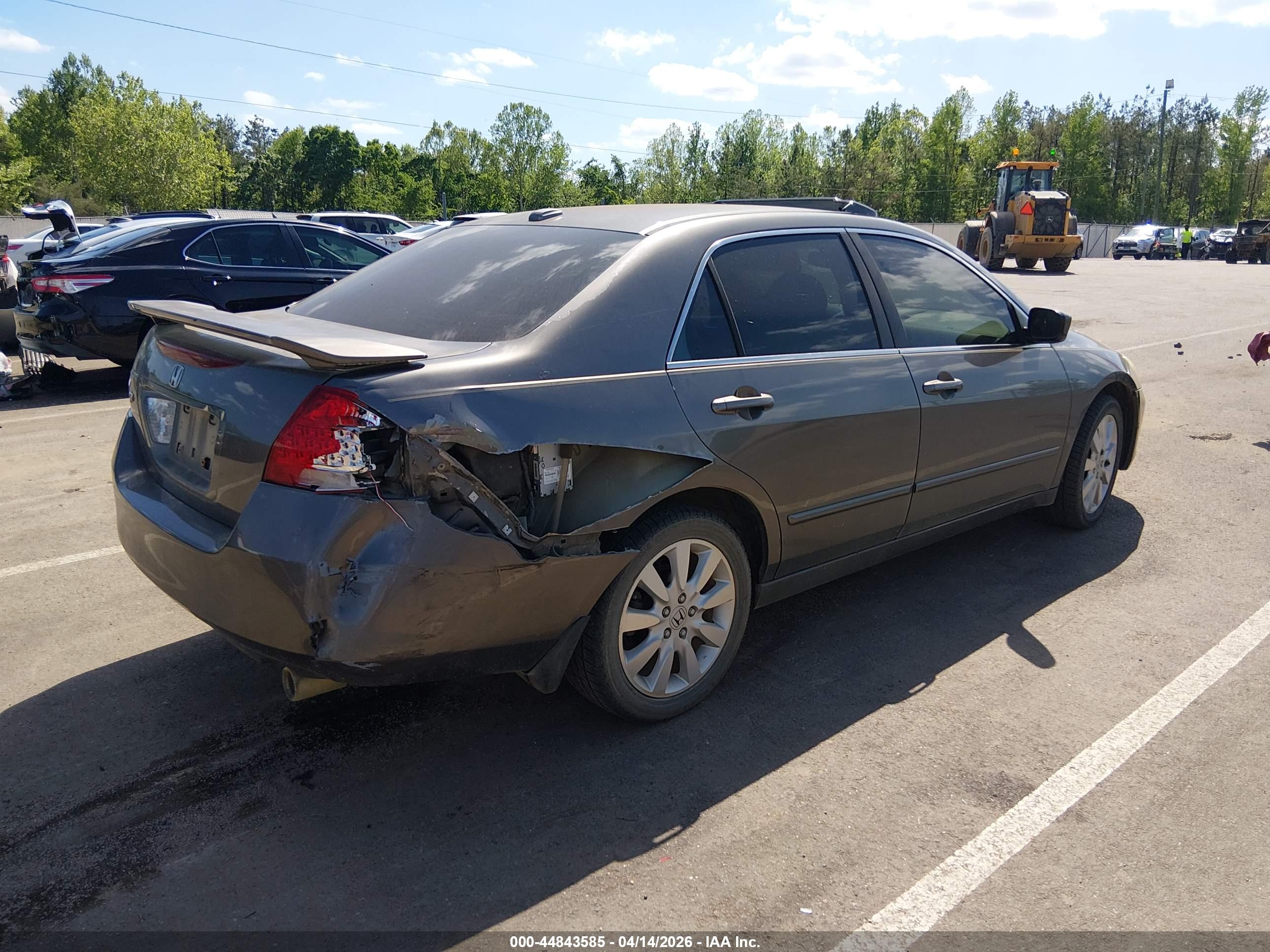 HONDA ACCORD image 4