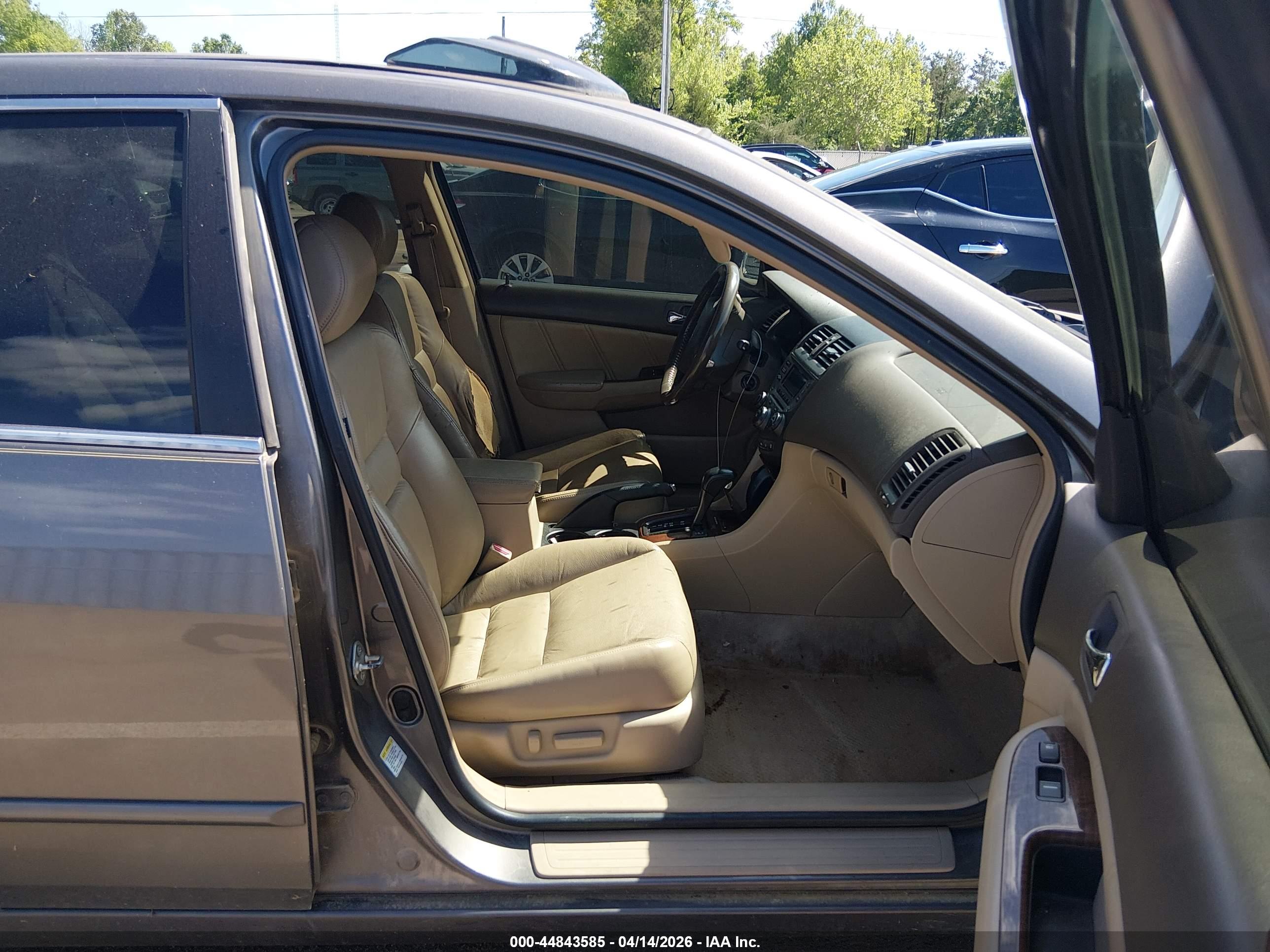 HONDA ACCORD image 5