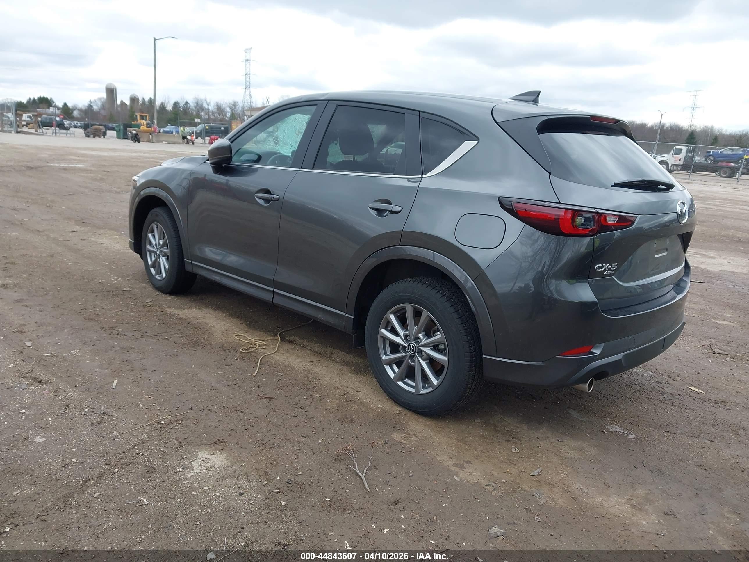MAZDA CX-5 image 3