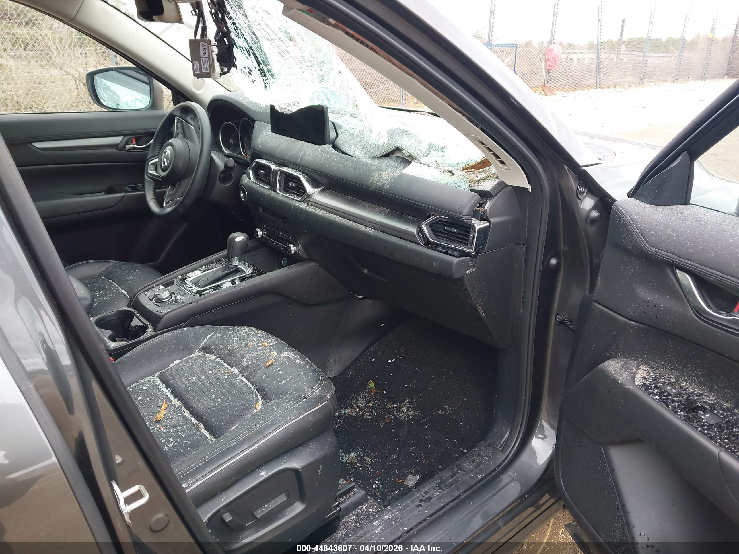 MAZDA CX-5 image 5
