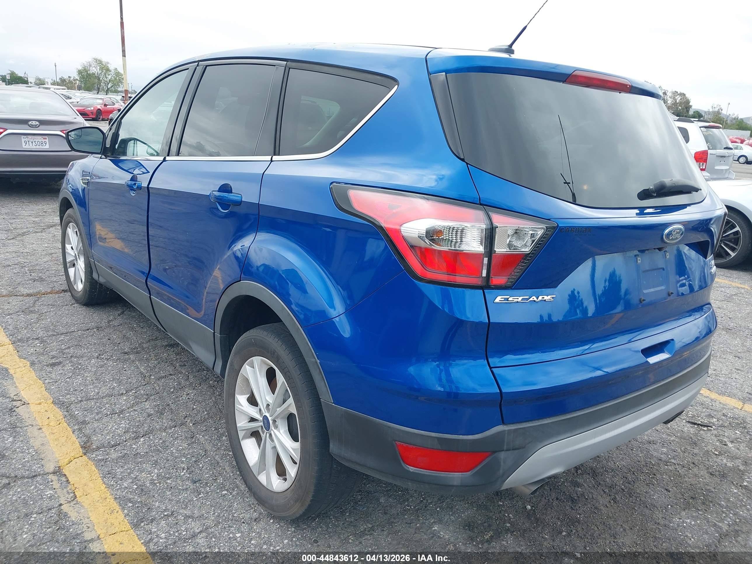 FORD ESCAPE image 6