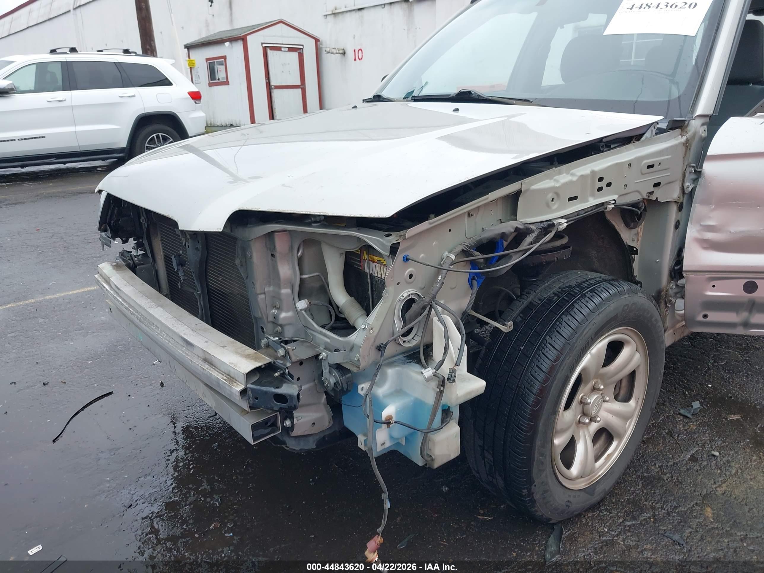 SUBARU FORESTER image 6