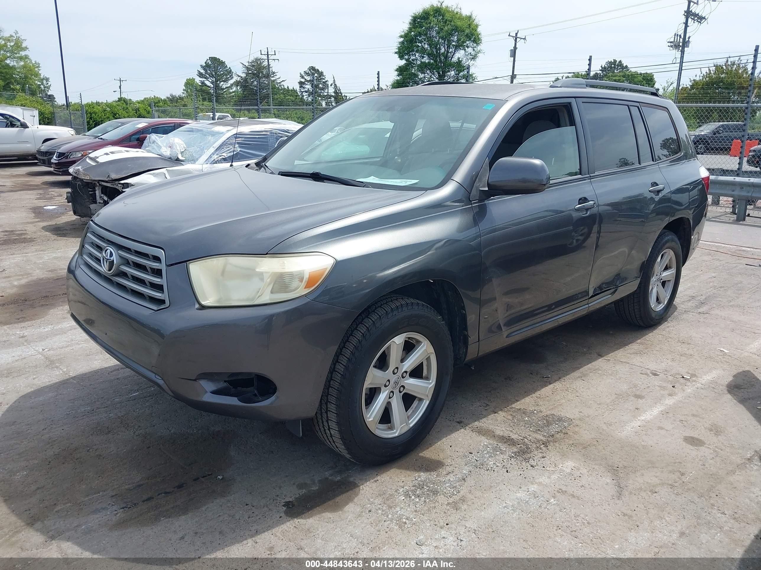 TOYOTA HIGHLANDER image 2