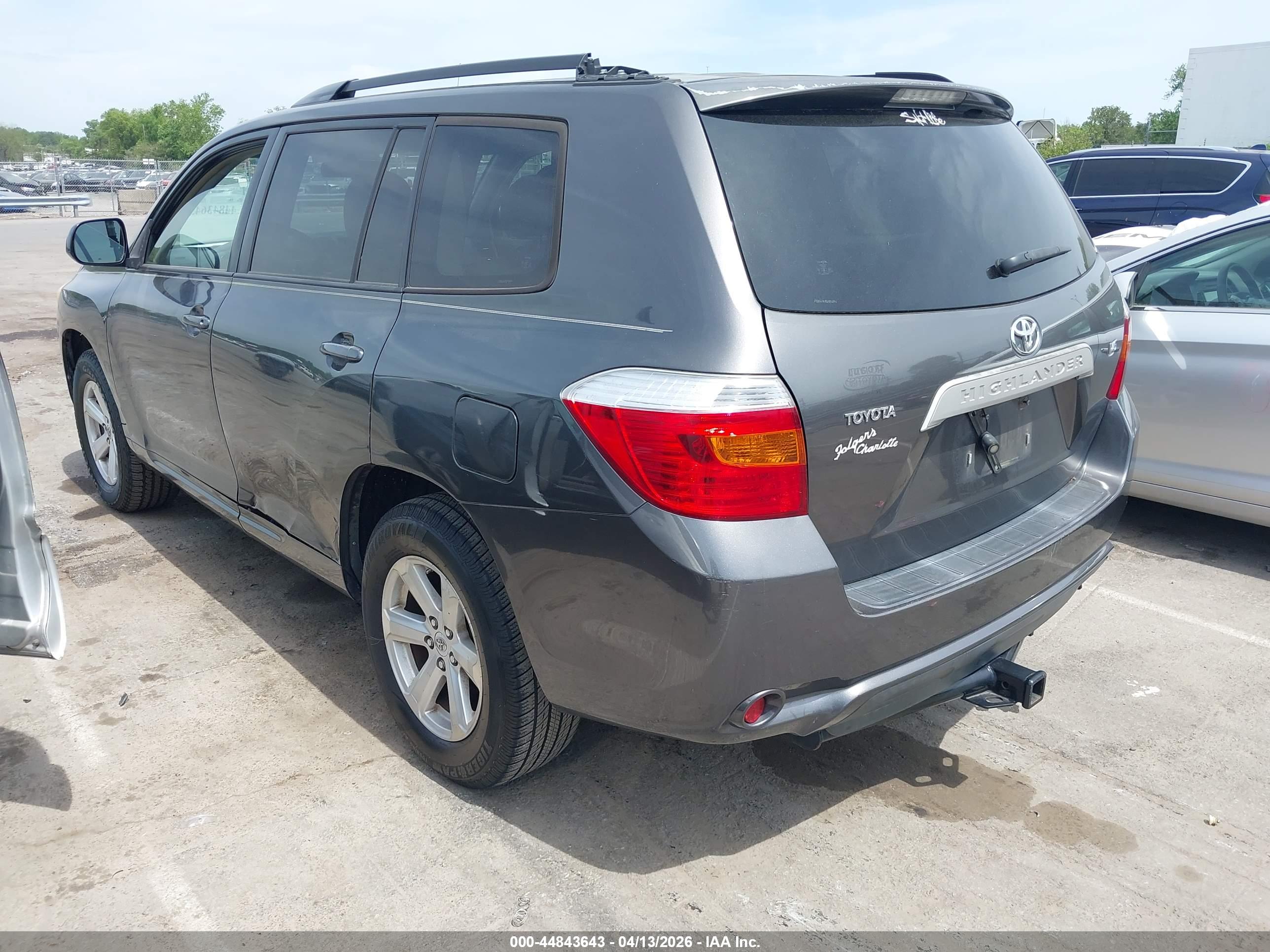 TOYOTA HIGHLANDER image 3