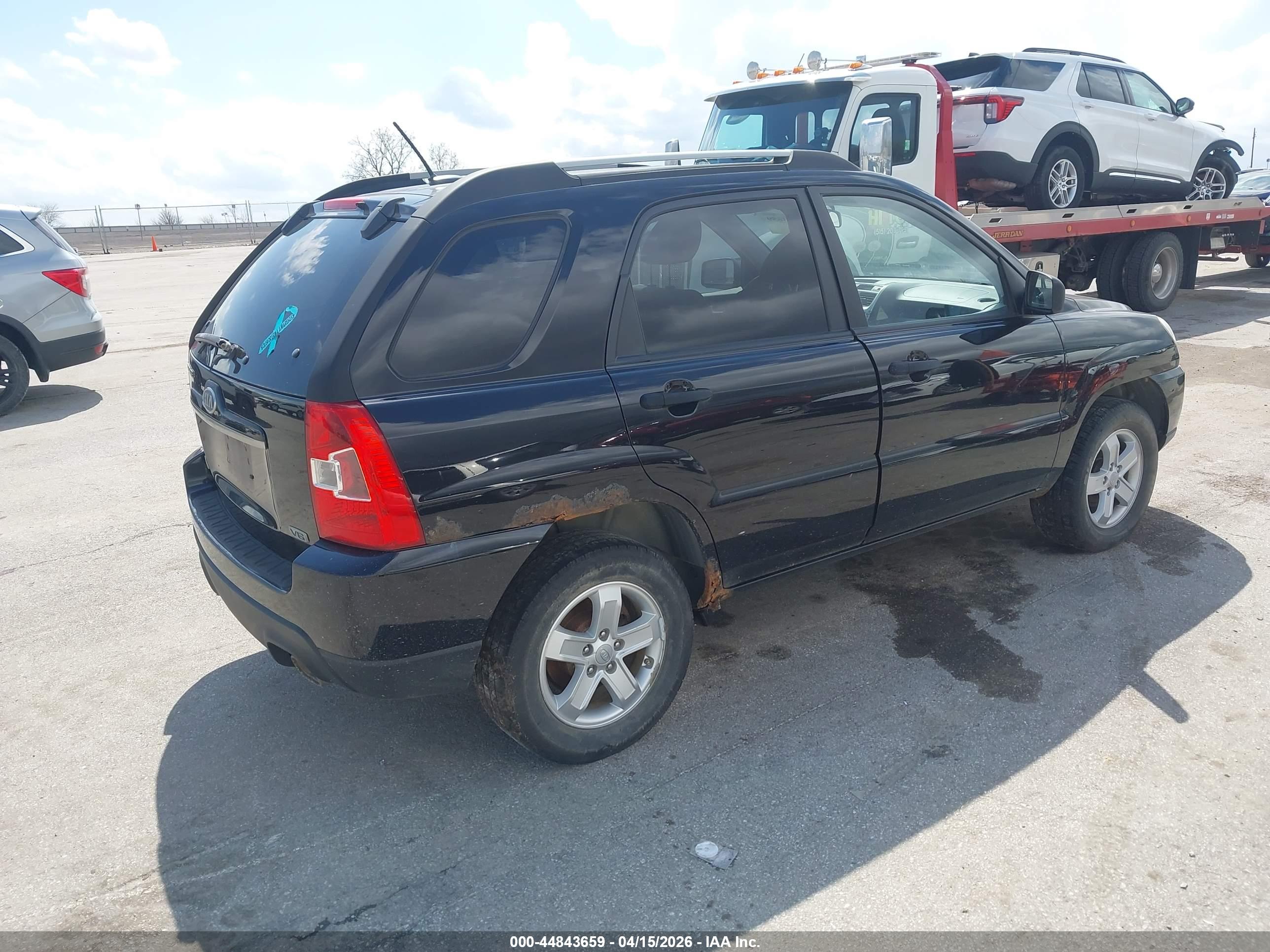 KIA SPORTAGE image 4