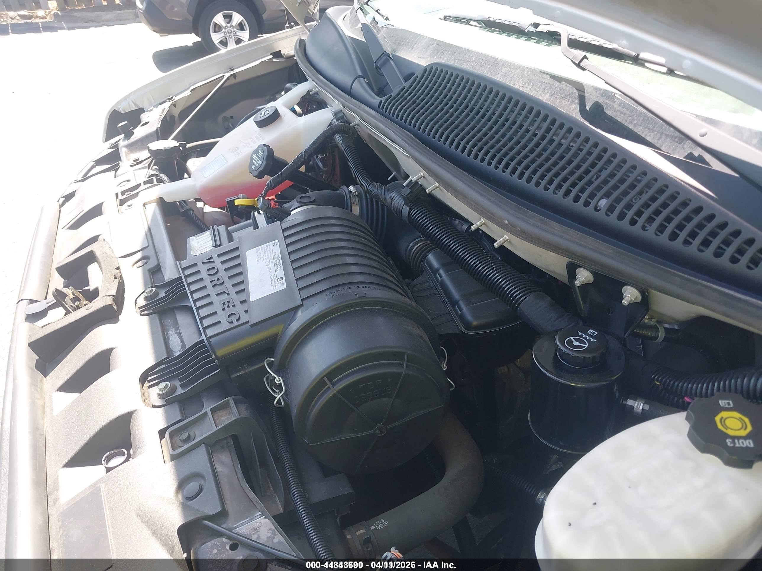 CHEVROLET EXPRESS image 10