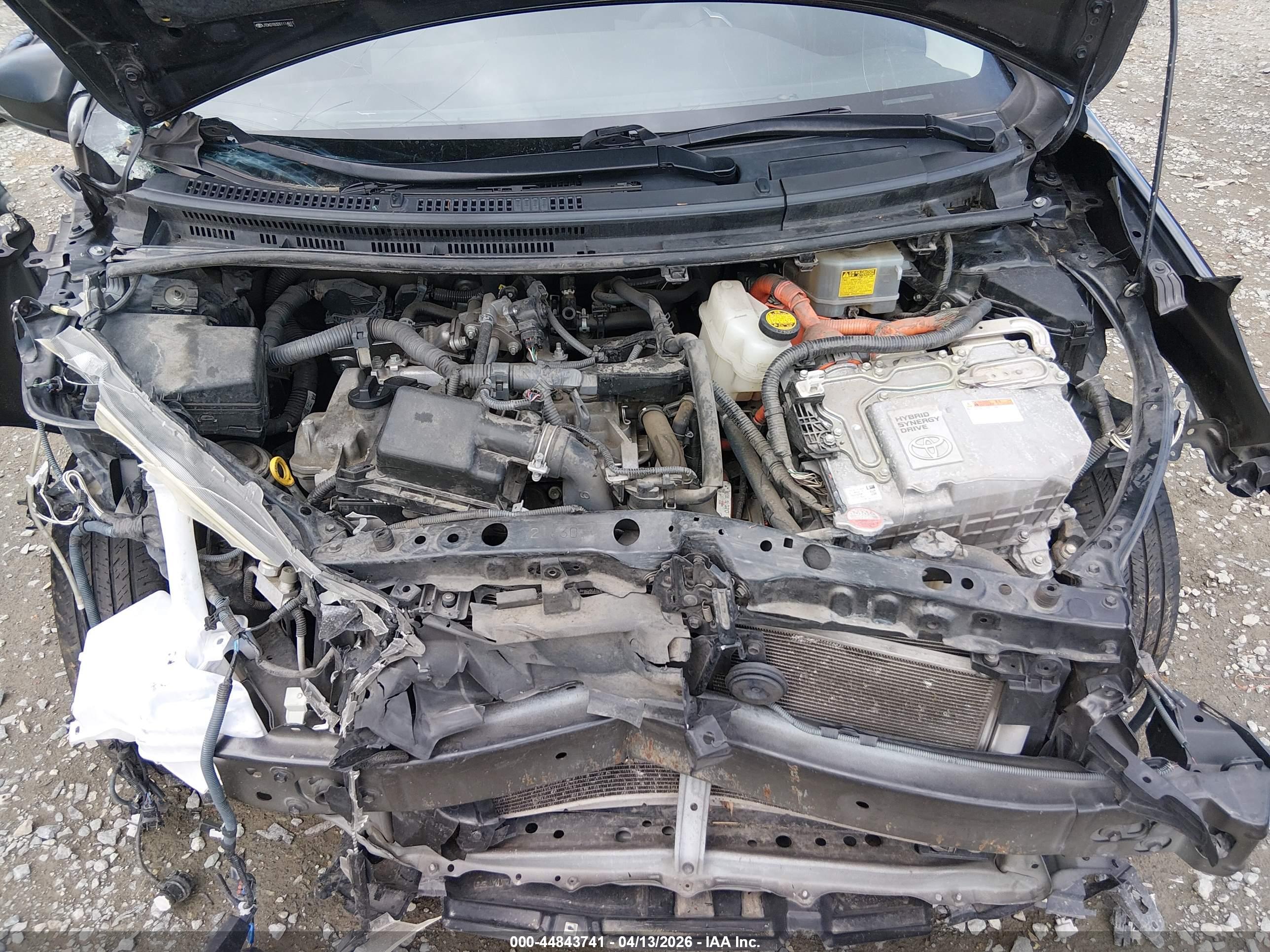 TOYOTA PRIUS image 10