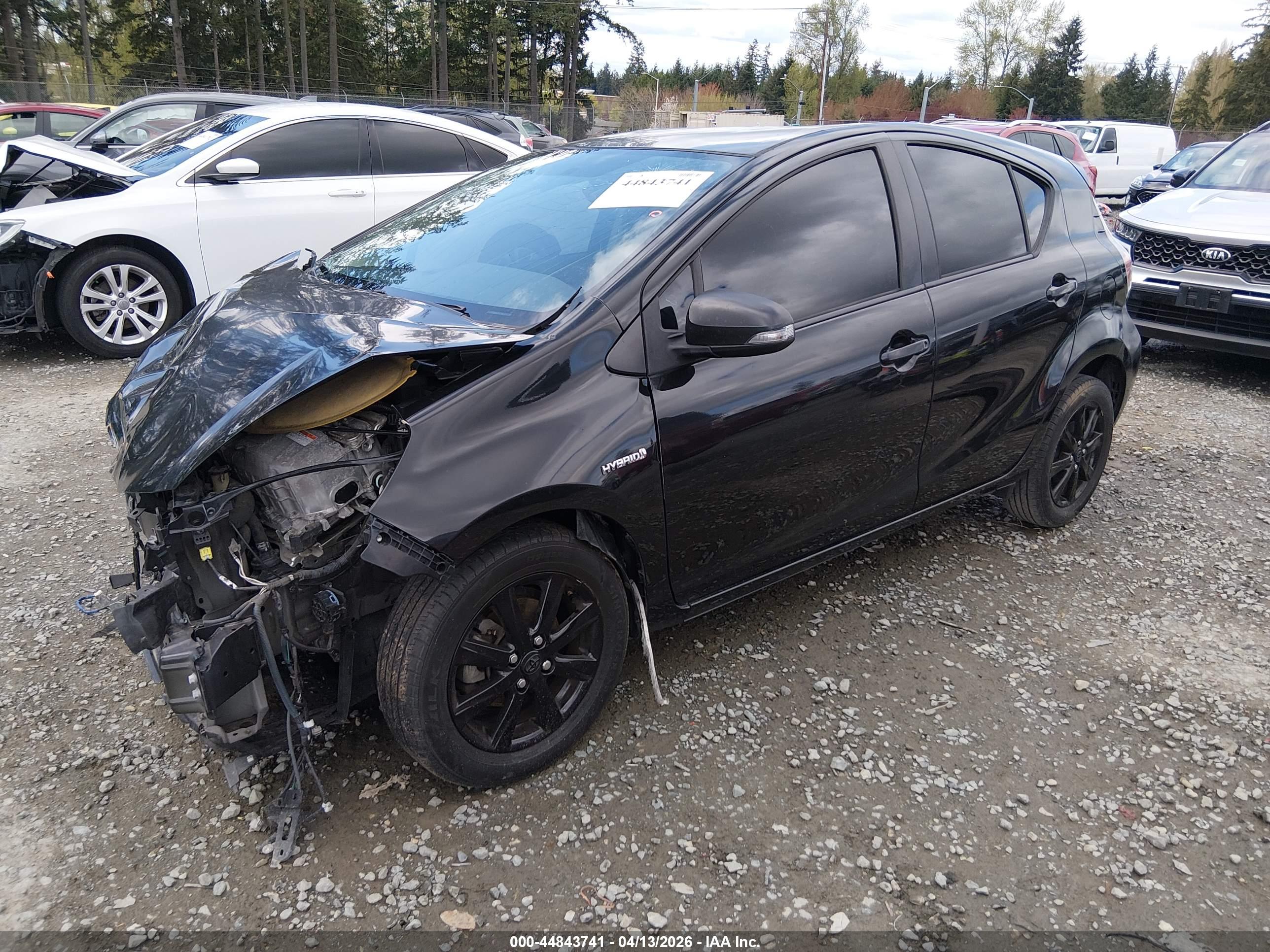 TOYOTA PRIUS image 2