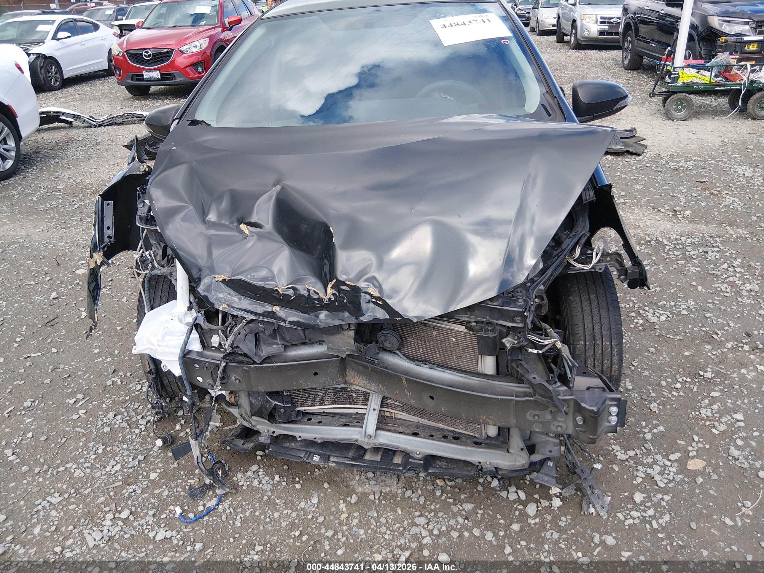 TOYOTA PRIUS image 6