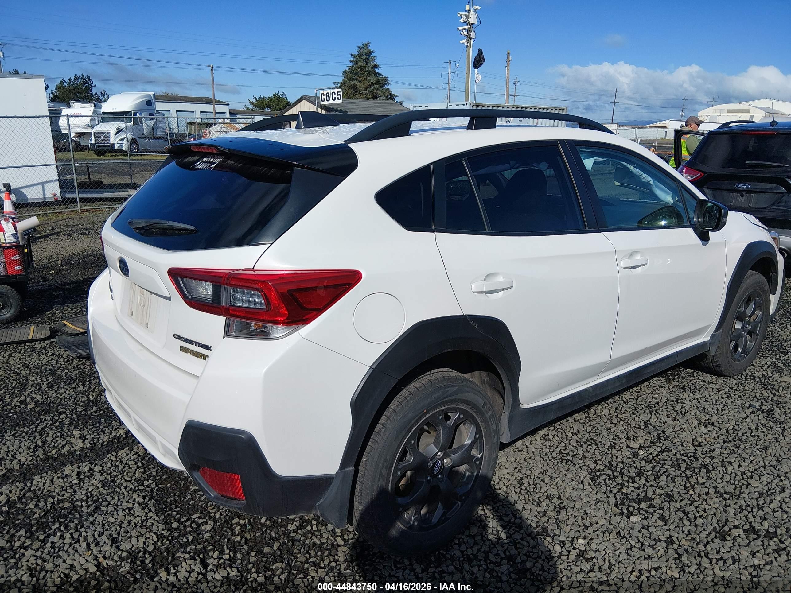 SUBARU CROSSTREK image 4