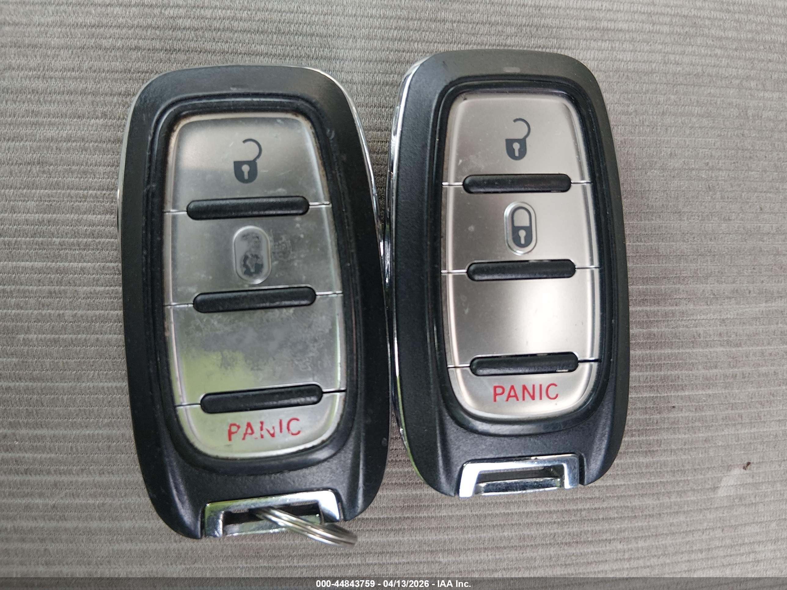 CHRYSLER PACIFICA image 11