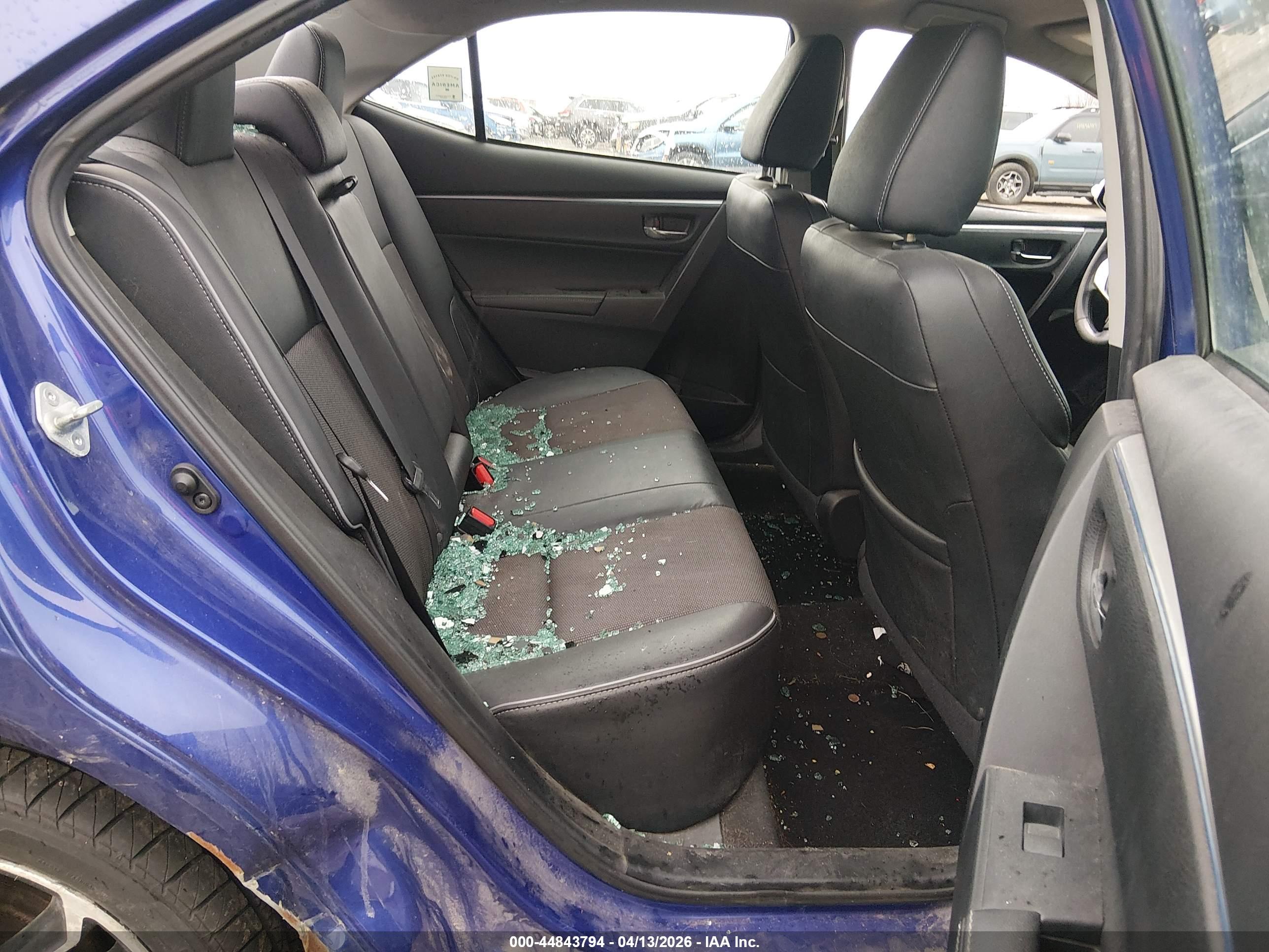 TOYOTA COROLLA image 8