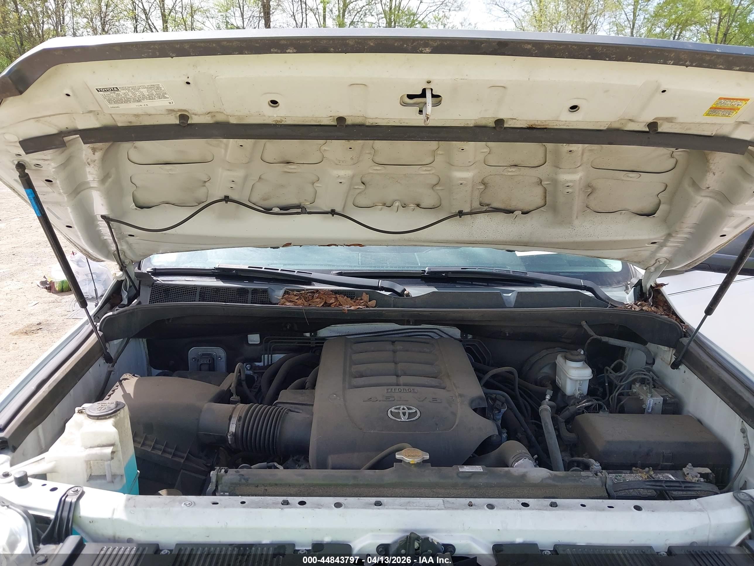 TOYOTA TUNDRA image 10