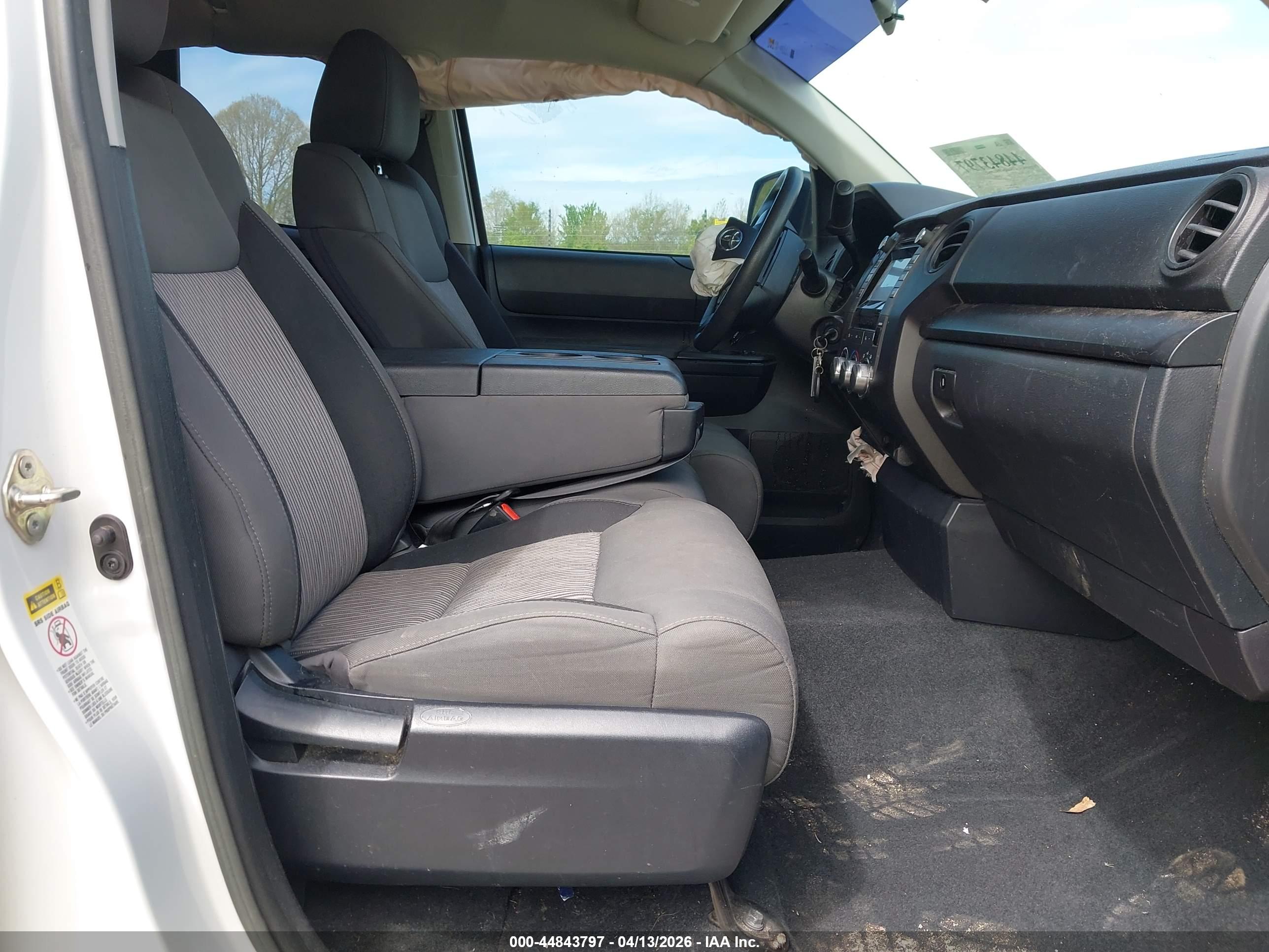 TOYOTA TUNDRA image 5