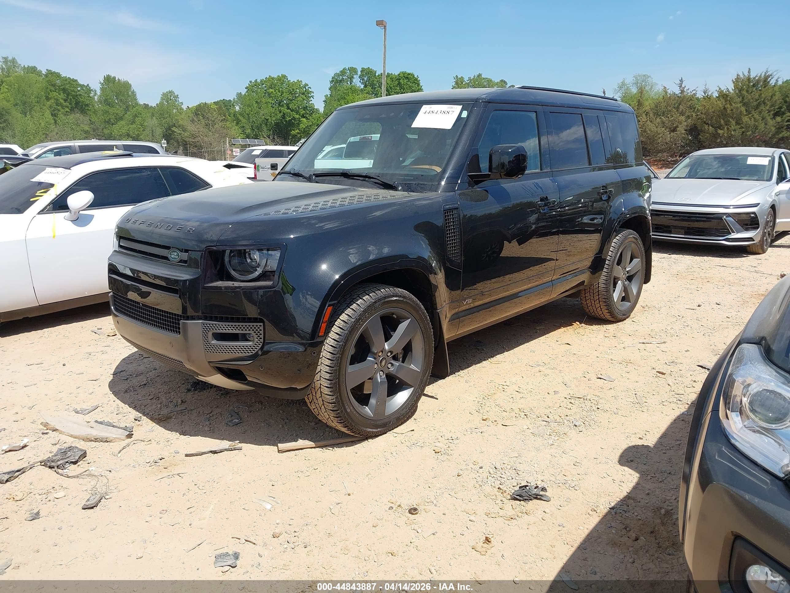LAND ROVER image 2