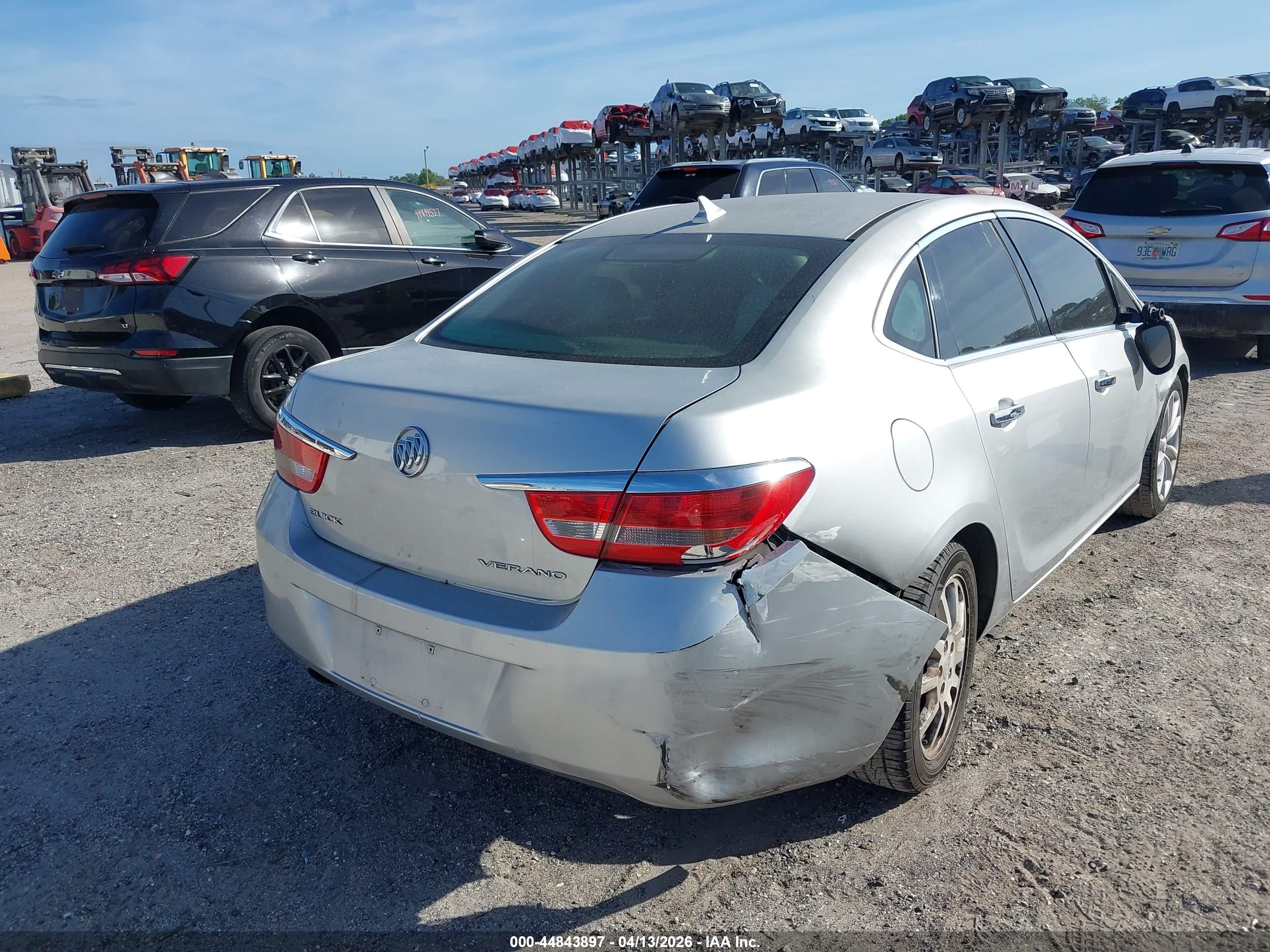 BUICK VERANO image 6