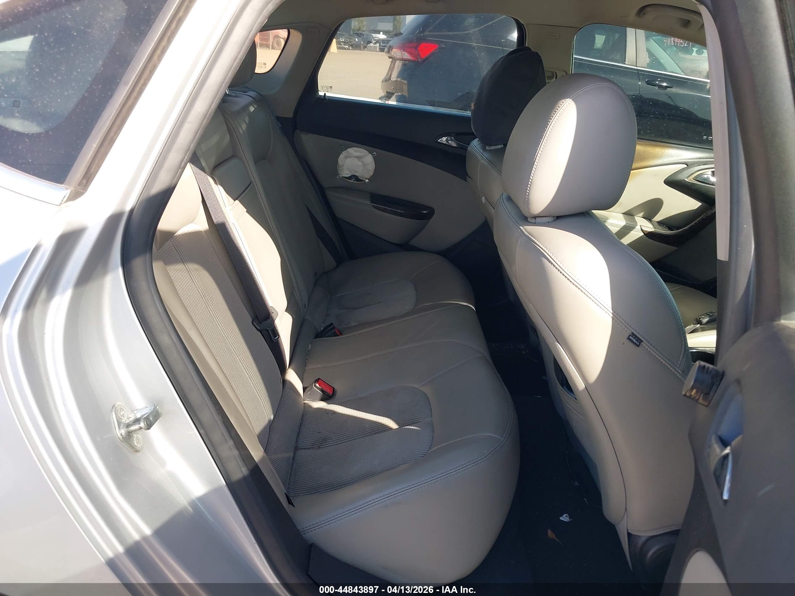 BUICK VERANO image 8