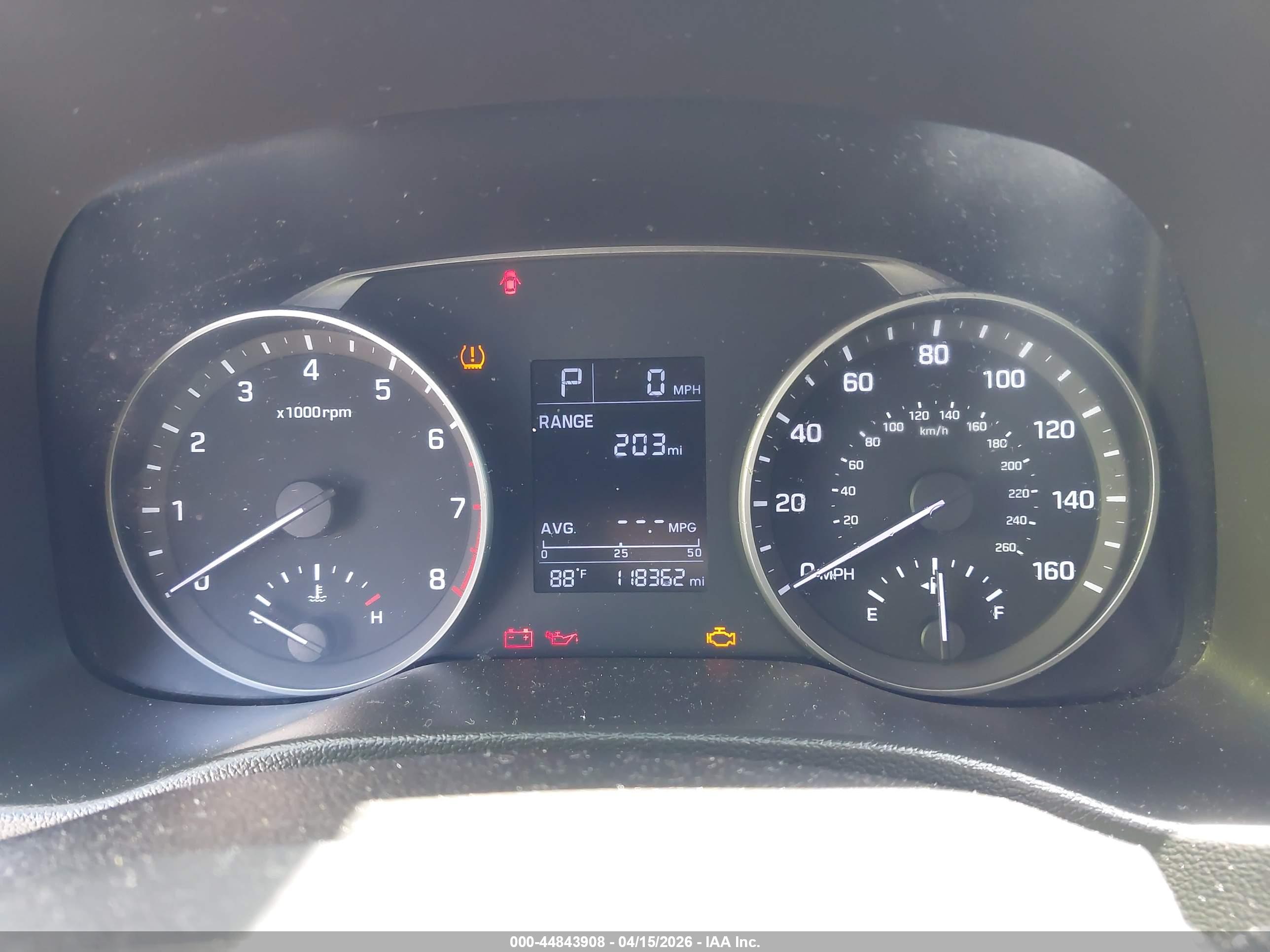 HYUNDAI ELANTRA image 7