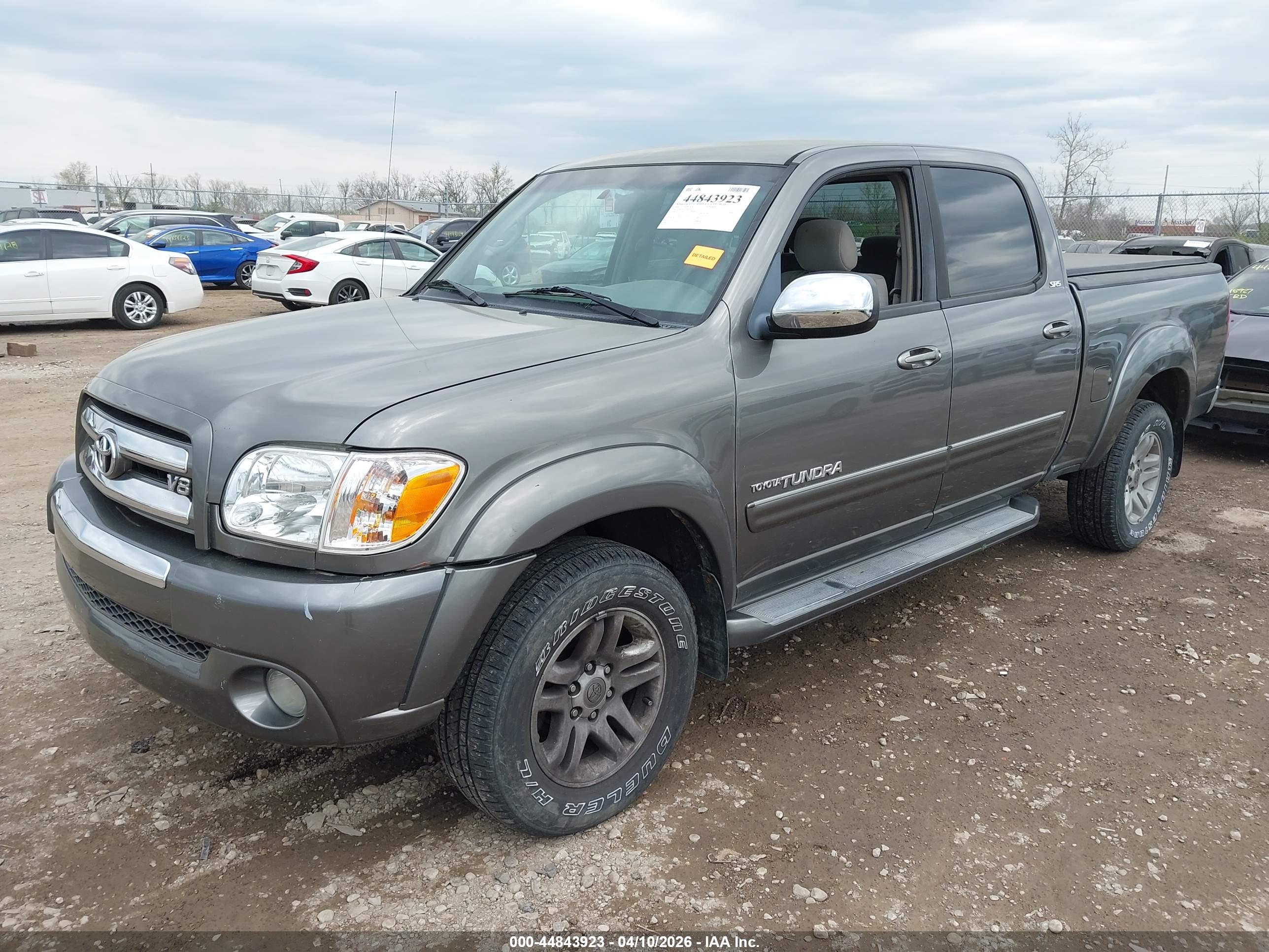 TOYOTA TUNDRA image 2