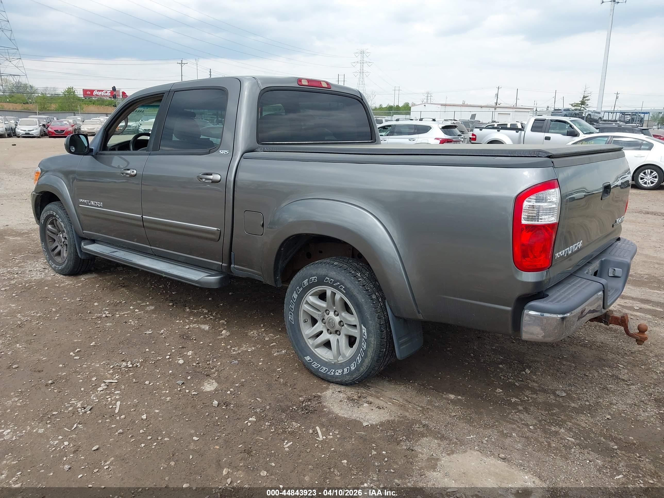 TOYOTA TUNDRA image 3