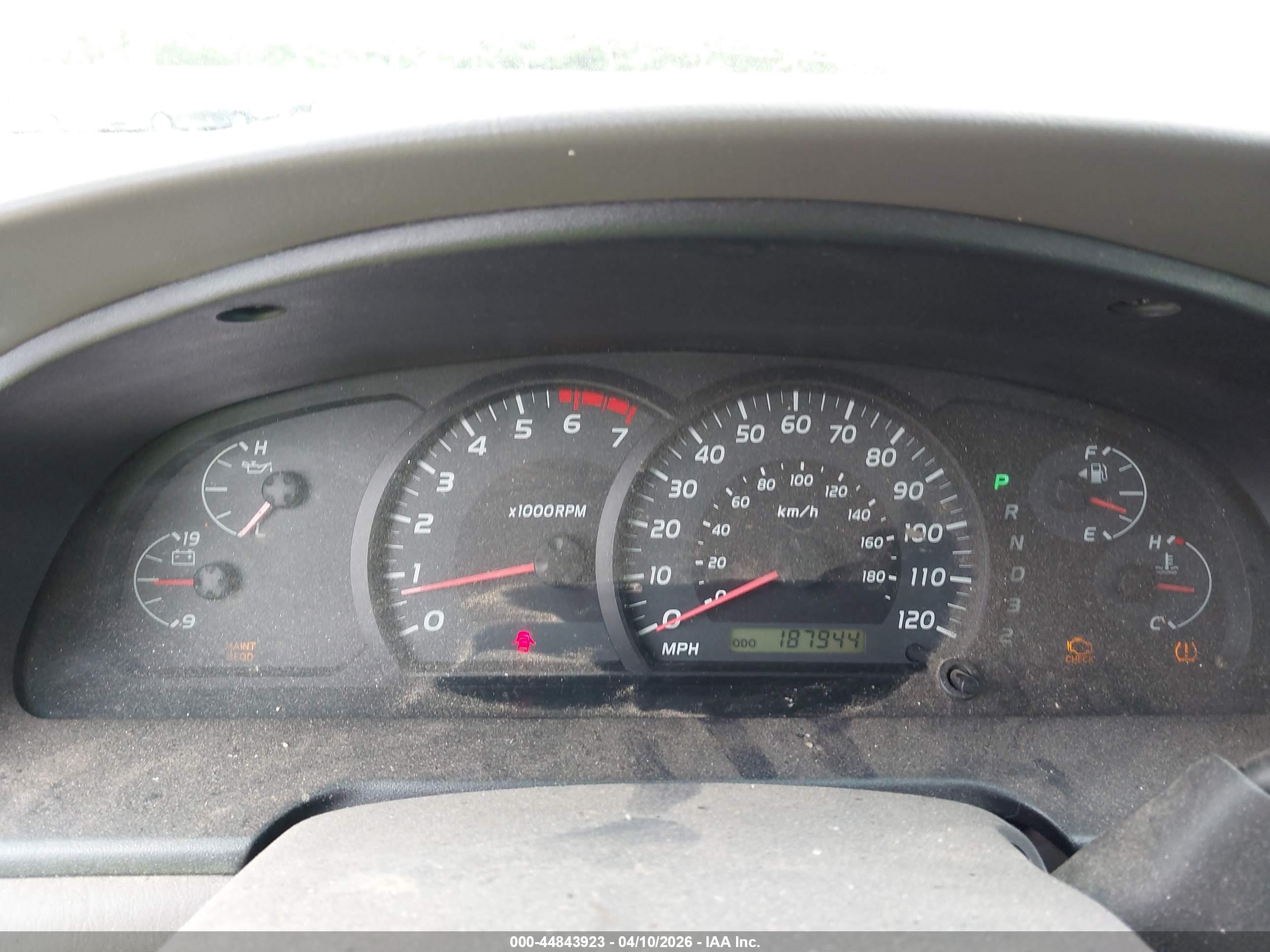 TOYOTA TUNDRA image 7