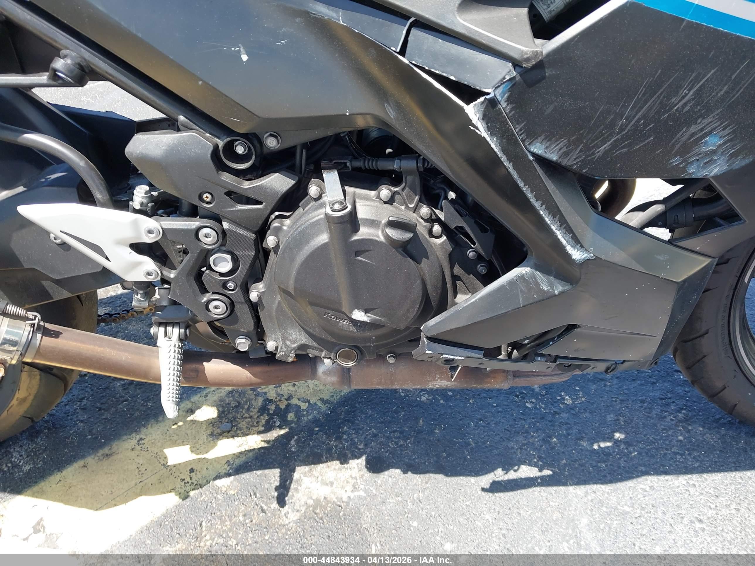 KAWASAKI EX400 image 8